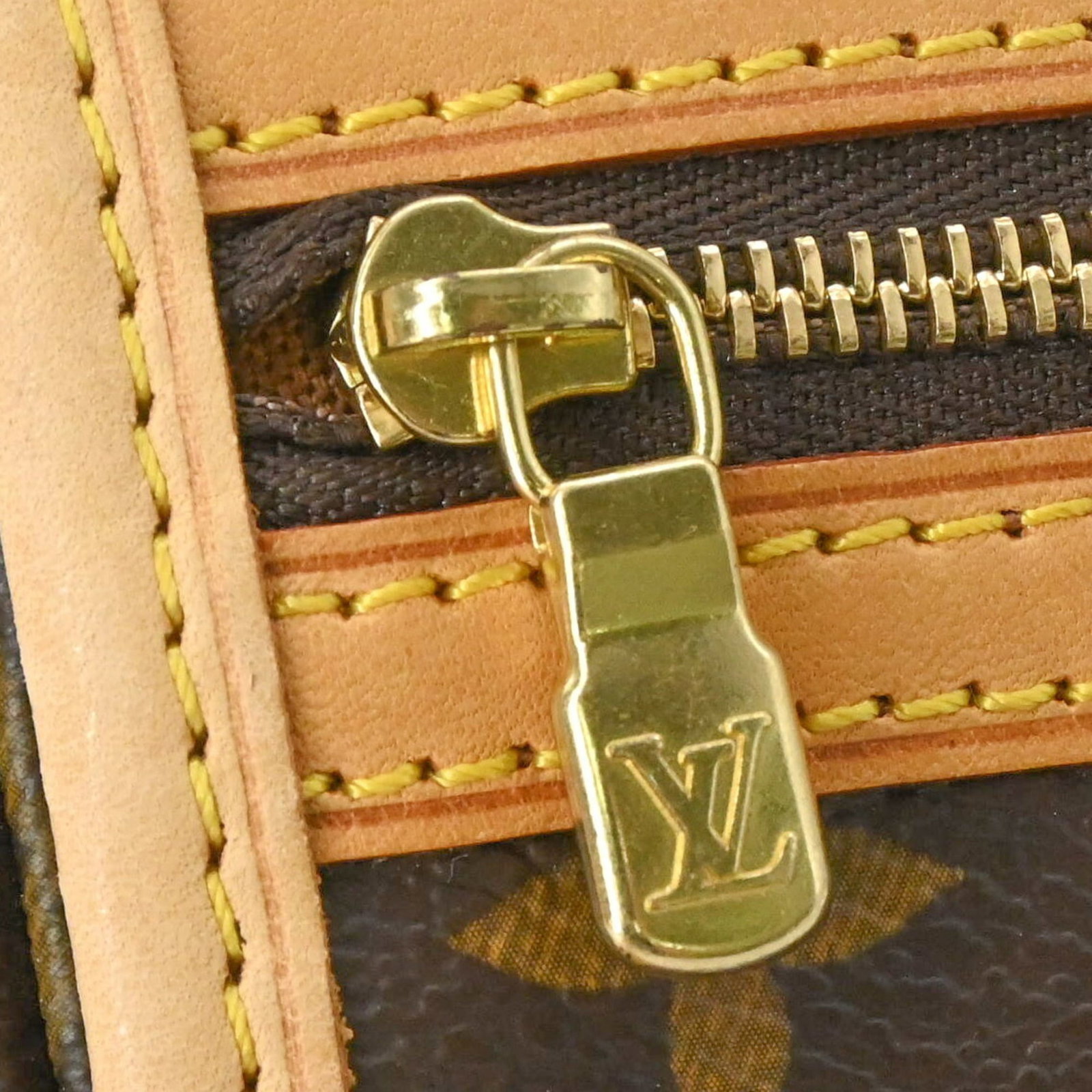 Canvas Monogram Louis Vuitton Pouch - 6