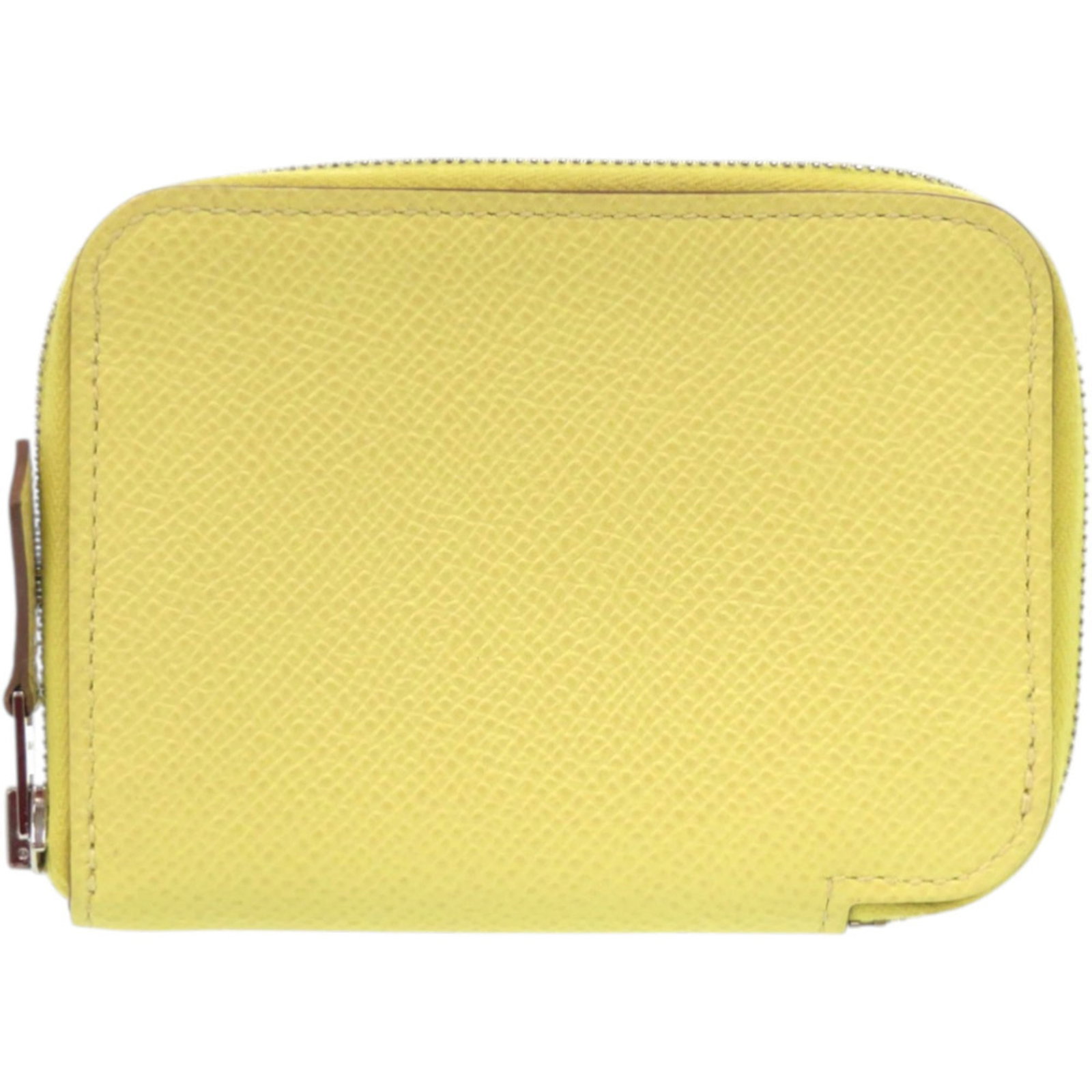 Hermes Coin Purse/ Coin Case Epsom Leather: Hermes Coin Purse/ Coin Case Epsom Leather Epsom leather craftsmanship shines in this elegant coin purse from Hermes, expertly crafted to hold your coins with precision. Measuring 8cm x 10.5cm x 1.5cm