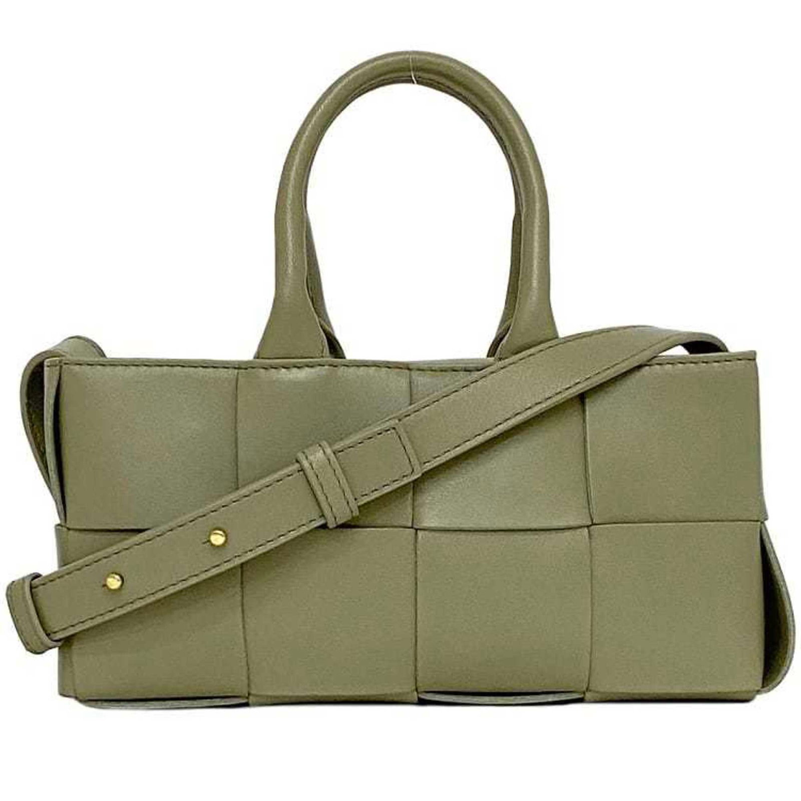 Handbag Leather Bottega Veneta Shoulder Bag: Handbag Leather Bottega Veneta Shoulder Bag Light green Bottega Veneta leather shoulder bag with dust bag, measuring 11.5cm x 22.5cm x 7cm. This handbag features high-quality leather construction and