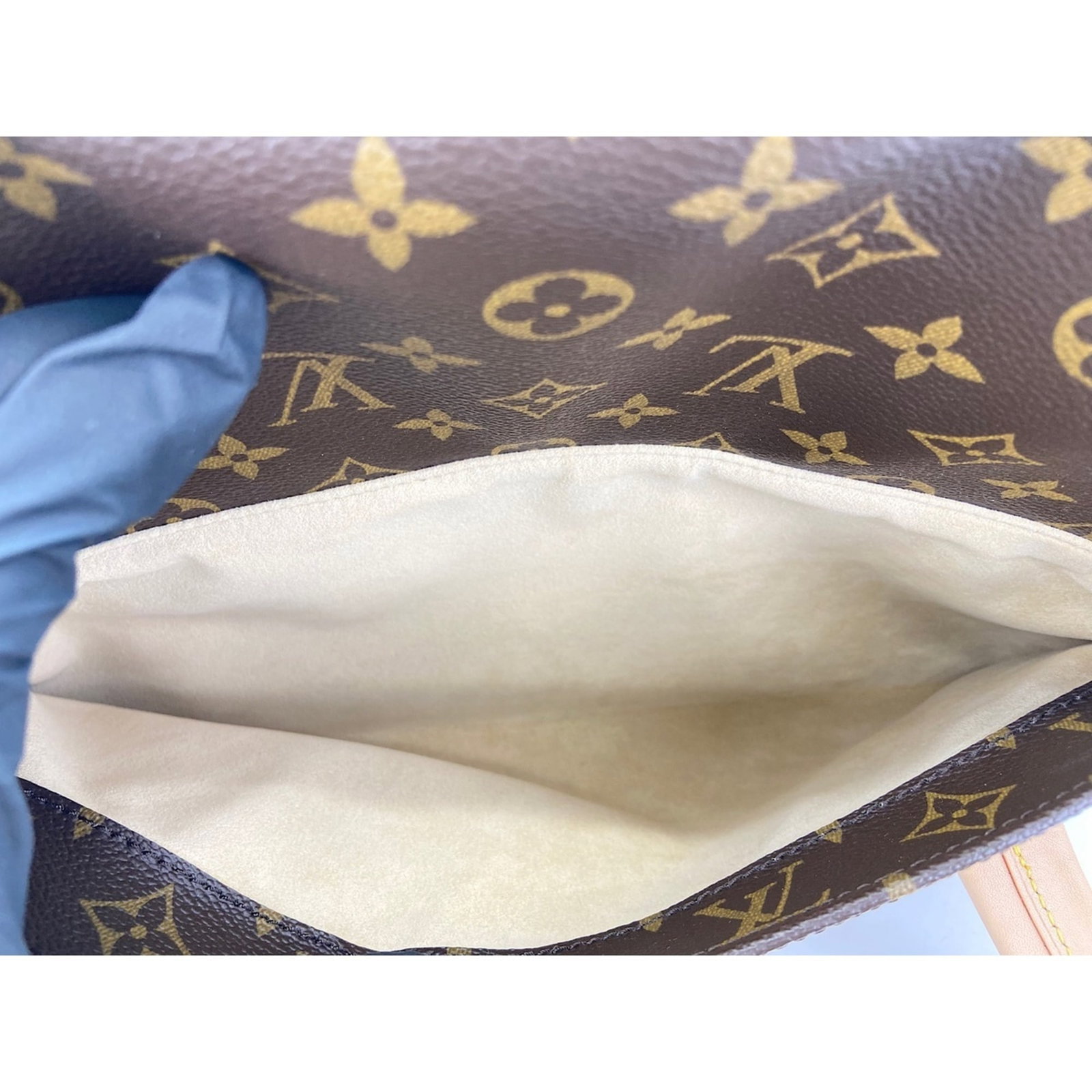 Louis Vuitton Handbag Monogram - 12