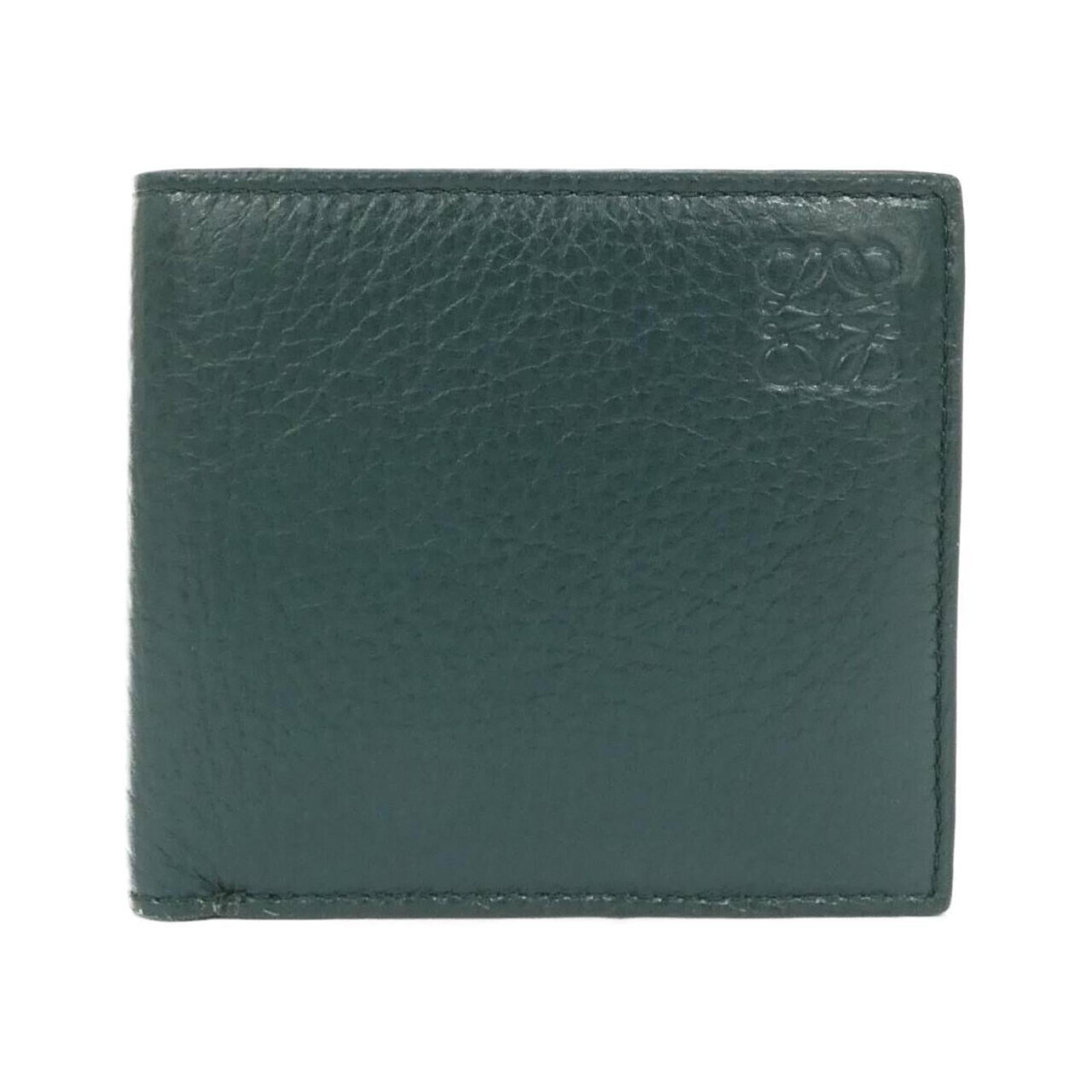 Long Wallet Bi Fold: Long Wallet Bi Fold The Long Wallet Bi Fold in green features a sleek design with clean lines, making it a stylish accessory for everyday use. Measuring 9.5cm x 11cm x 2cm, it offers ample space for c