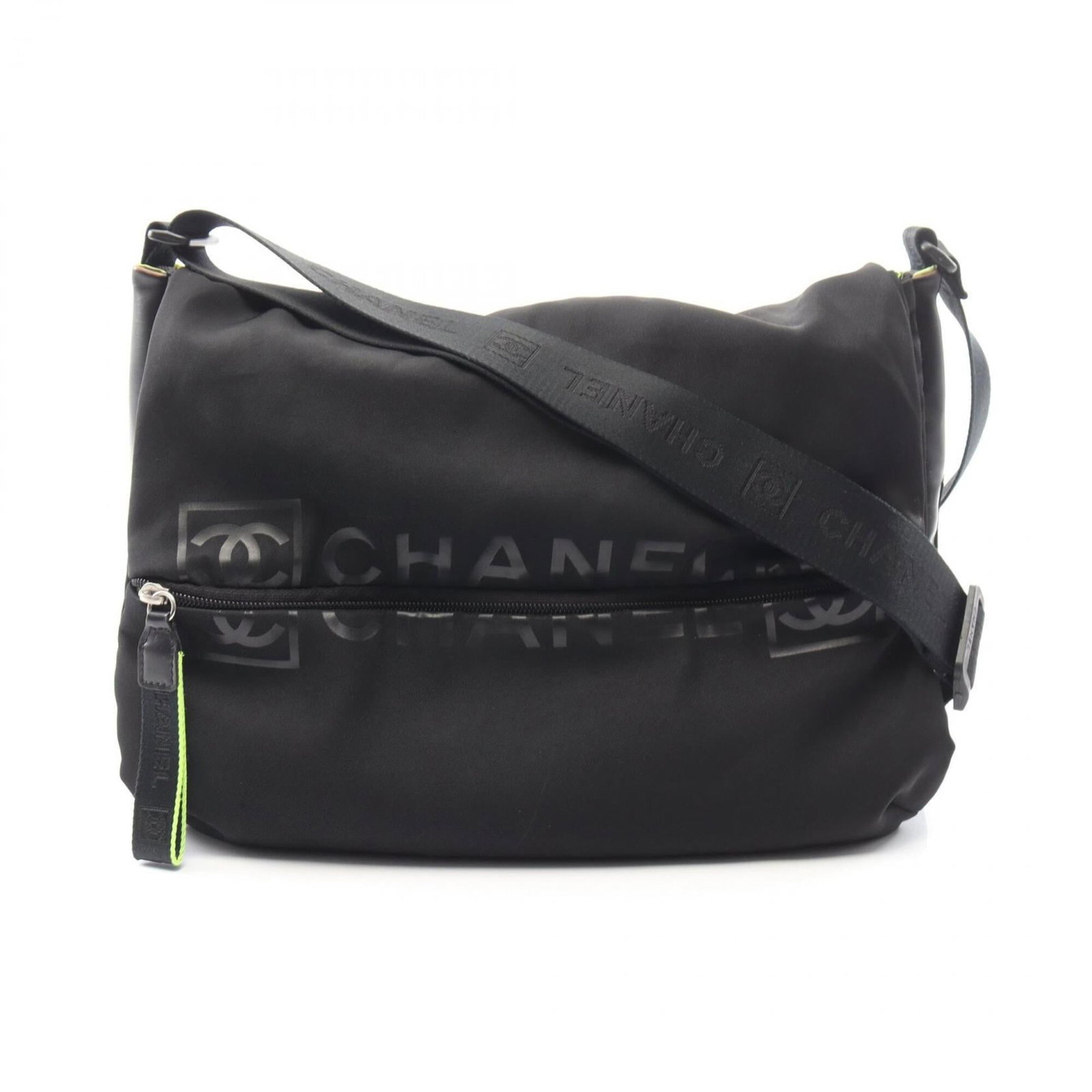 Handbag Nylon Rubber Chanel Shoulder Bag: Handbag Nylon Rubber Chanel Shoulder Bag The Chanel Shoulder Bag features a unique blend of nylon and rubber materials, resulting in a durable and stylish design. Measuring 28cm x 35.5cm x 10cm, this 