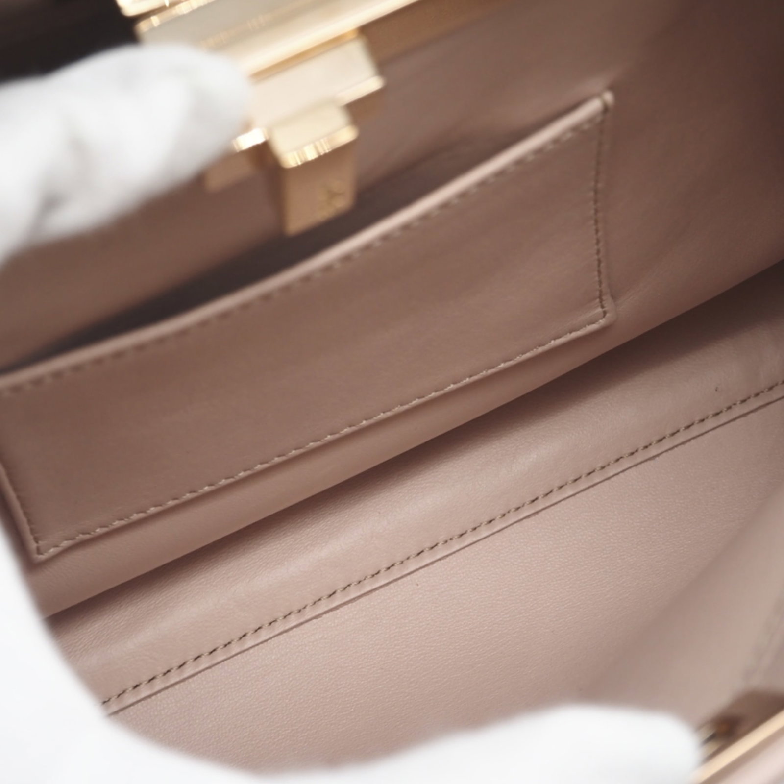 Fendi Handbag Leather - 10
