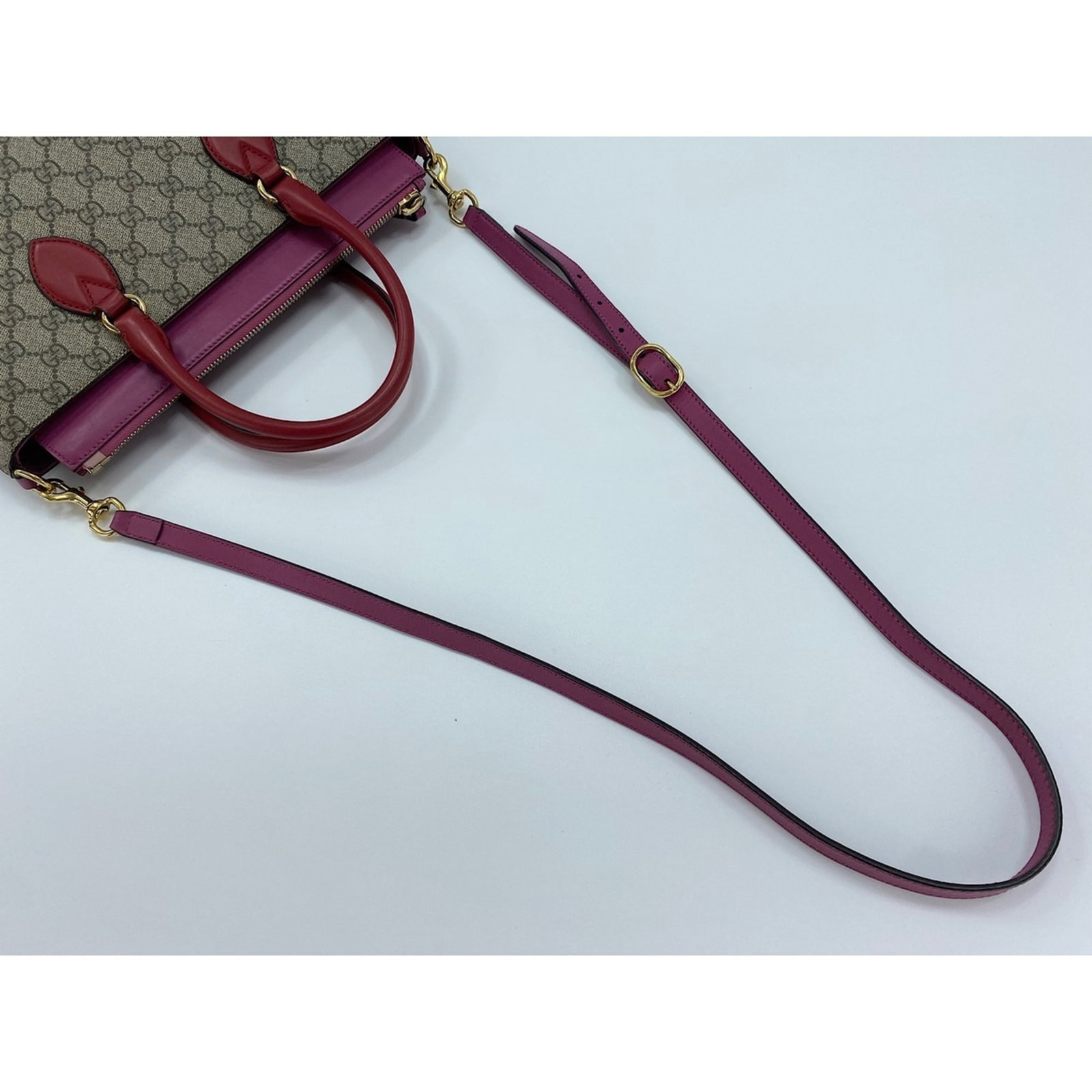 Handbag by Gucci - 11