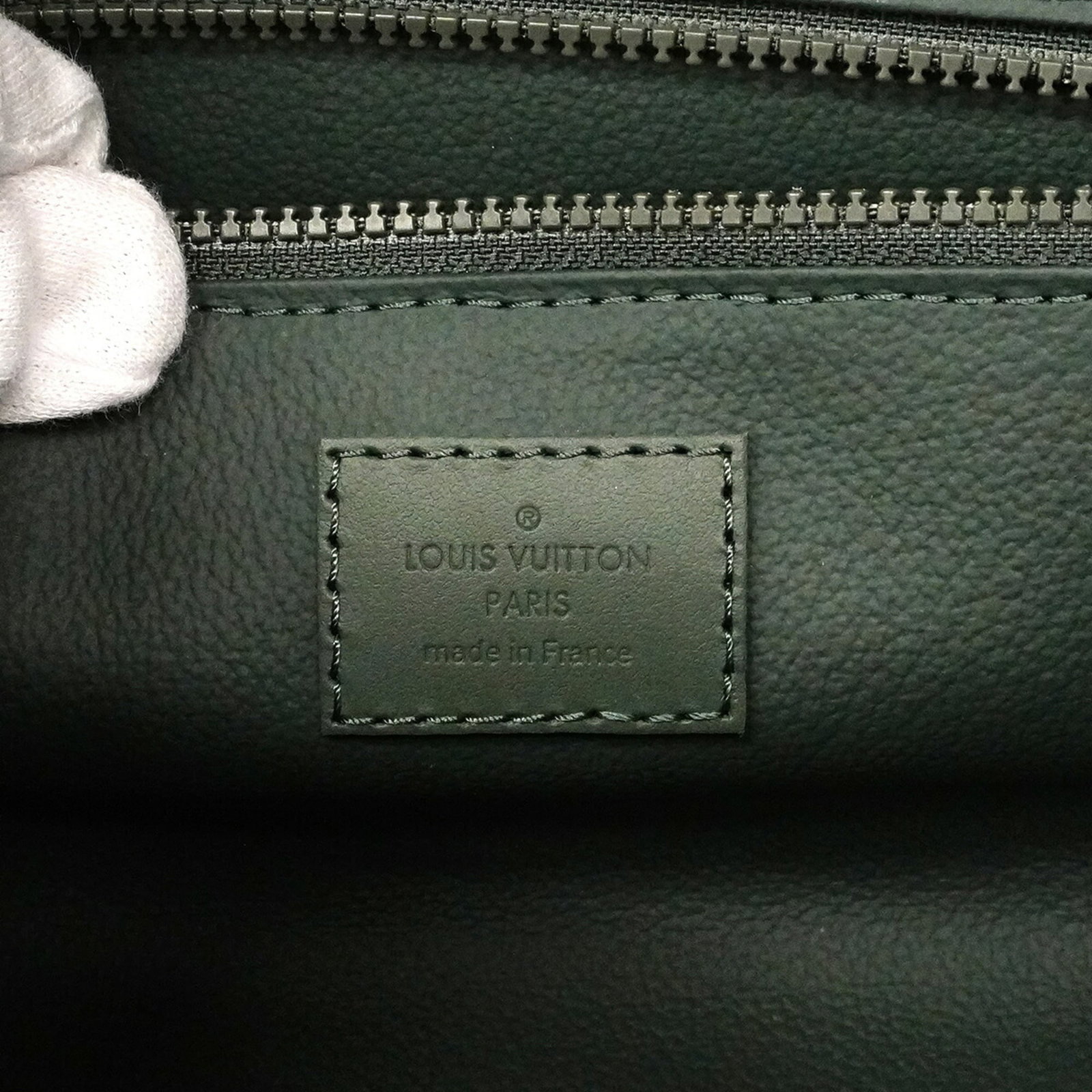 Louis Vuitton Handbag - 5