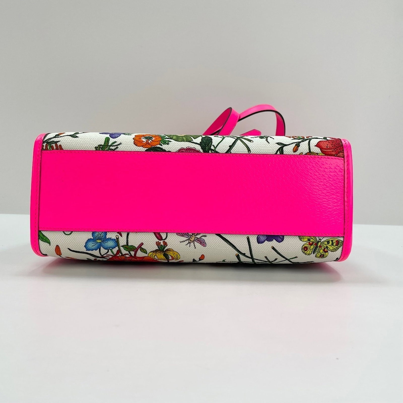 Handbag by Gucci - 7