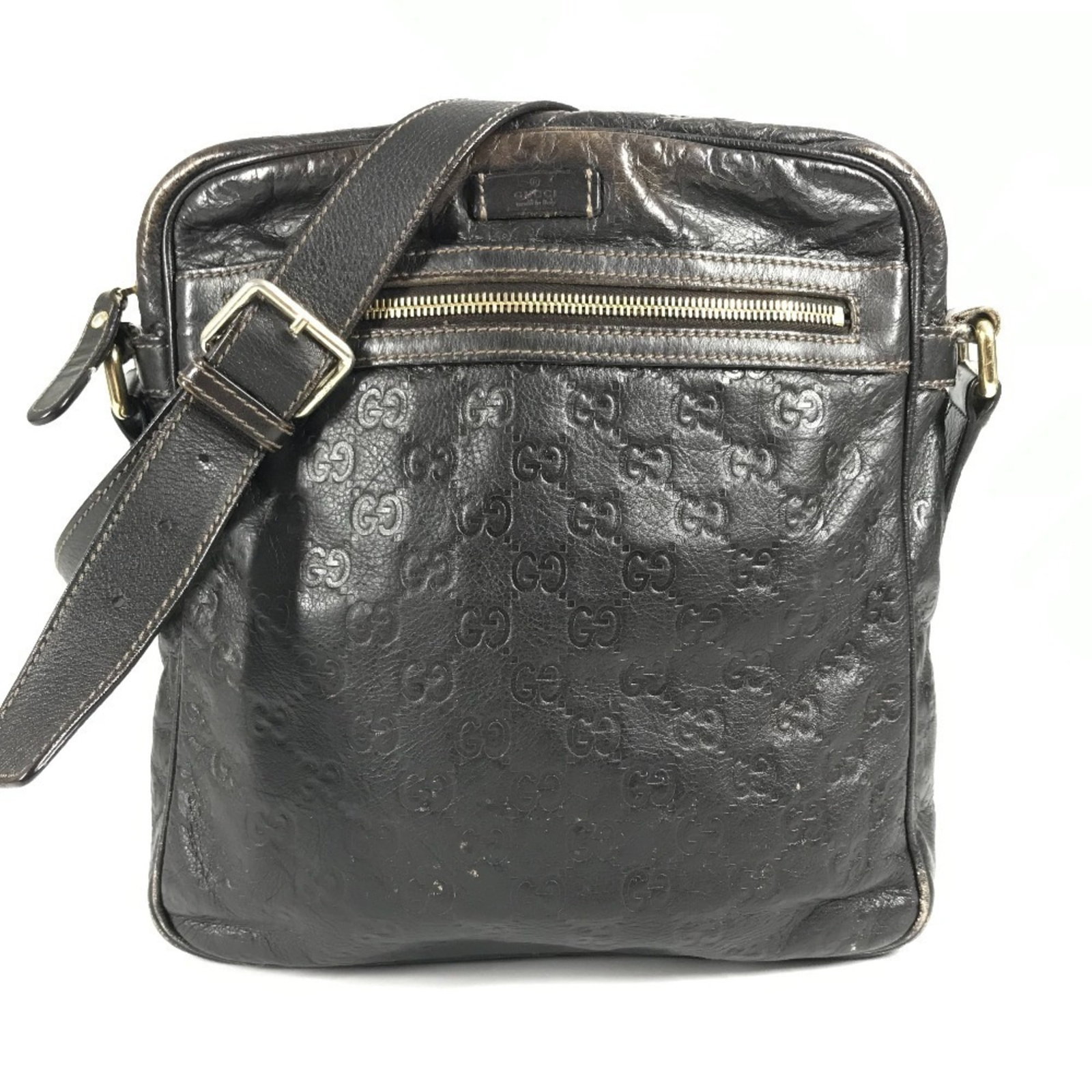 Gucci Pochette Shoulder Bag Leather: Gucci Pochette Shoulder Bag Leather The Gucci Pochette Shoulder Bag Leather is a classic, stylish accessory from Italy. Made from high-quality leather, this shoulder bag features a timeless design wit
