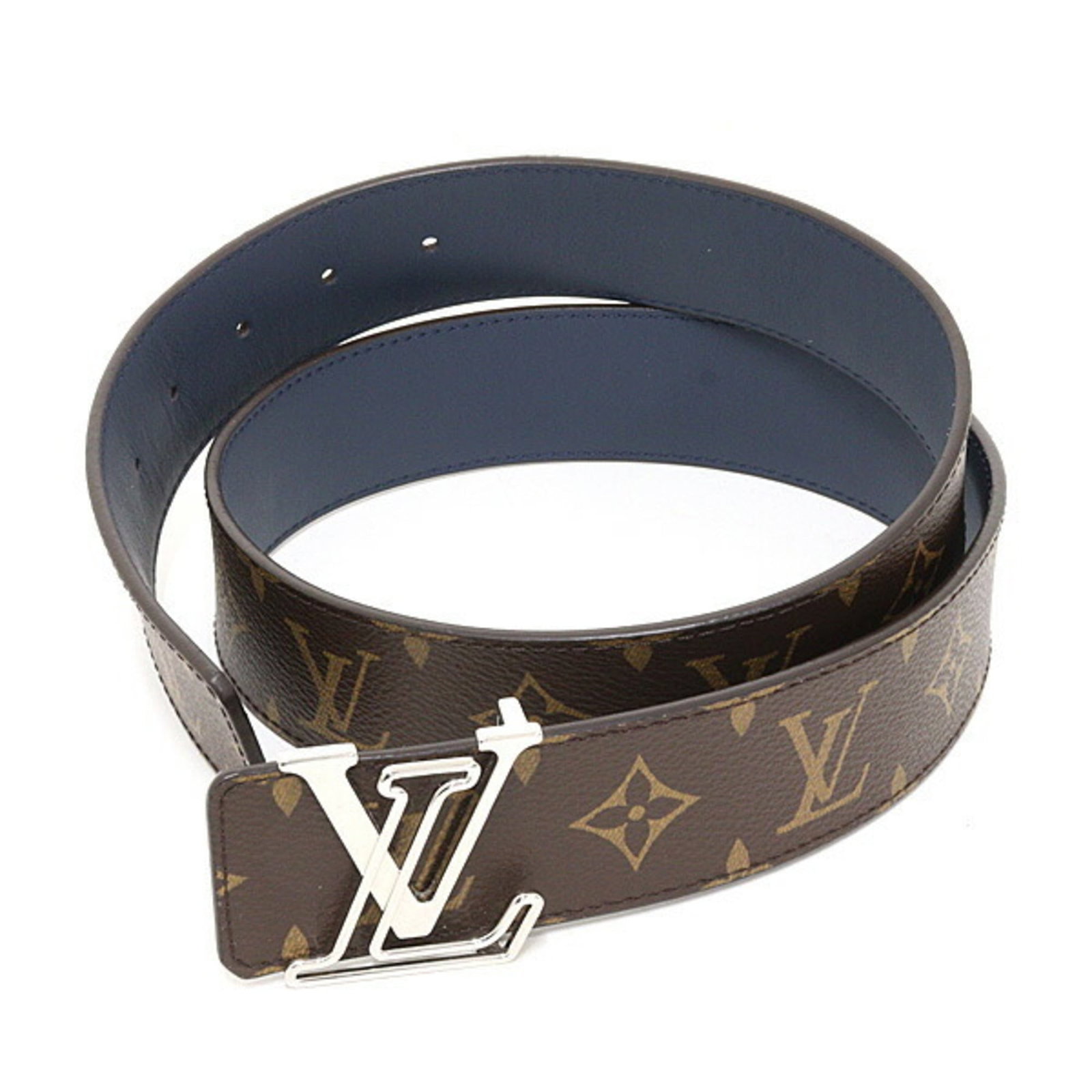 Louis Vuitton Standard Belt: Louis Vuitton Standard Belt Monogram pattern adds visual interest to the classic design of this Louis Vuitton Standard Belt, available in both blue and brown colors. Made from a combination of monogra