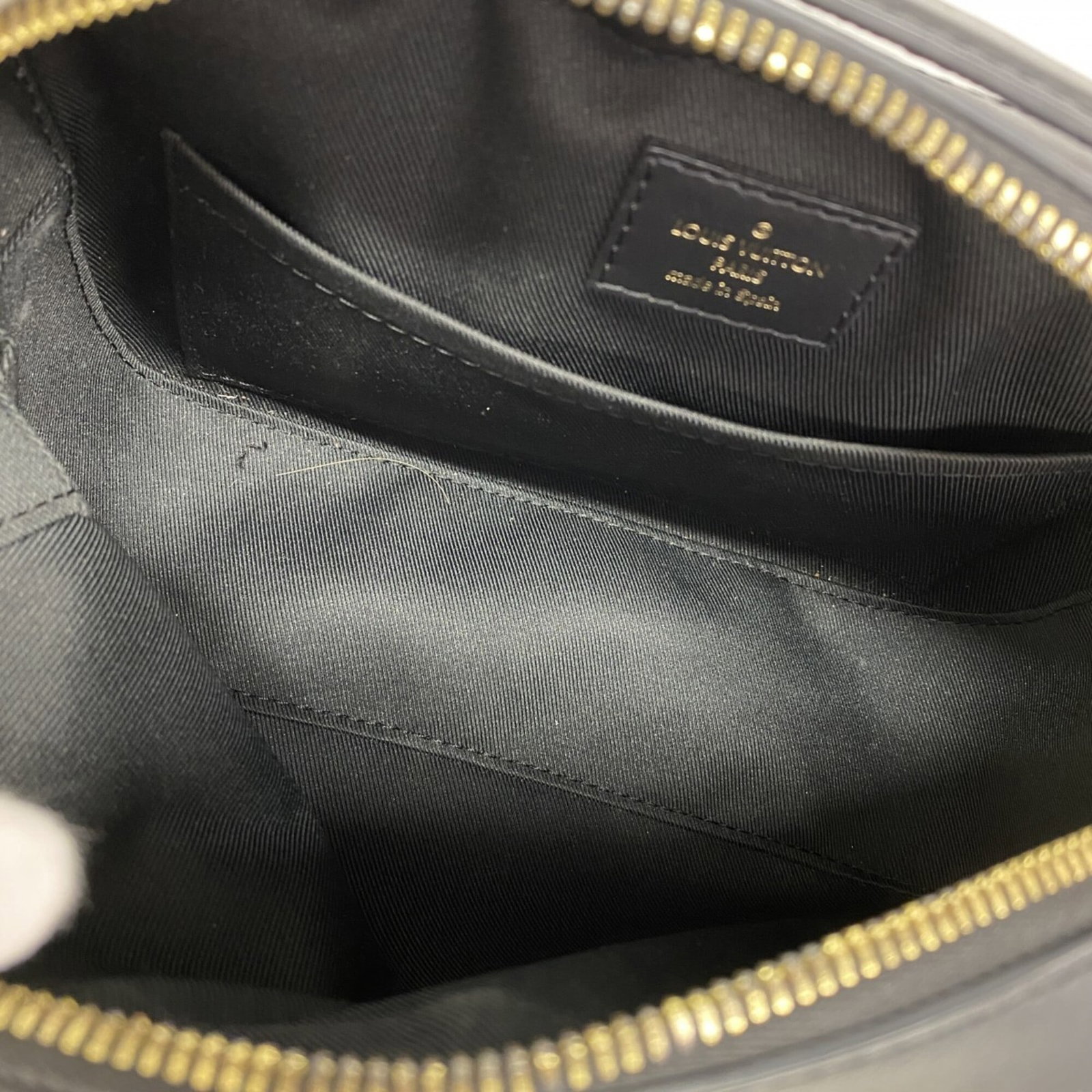 Louis Vuitton Handbag - 4