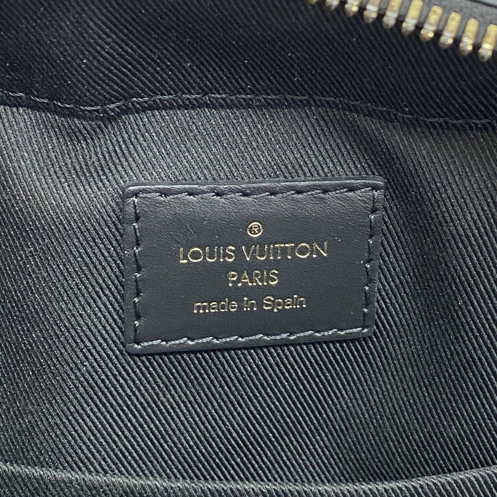 Louis Vuitton Handbag - 5