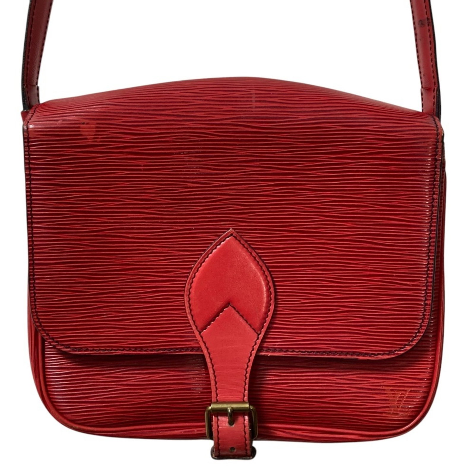 Vuitton Leather Epi Bag Shoulder Louis: Vuitton Leather Epi Bag Shoulder Louis The Louis Vuitton Epi bag features iconic red Epi leather, a timeless design staple. With its sturdy shoulder strap and compact dimensions, this stylish handbag