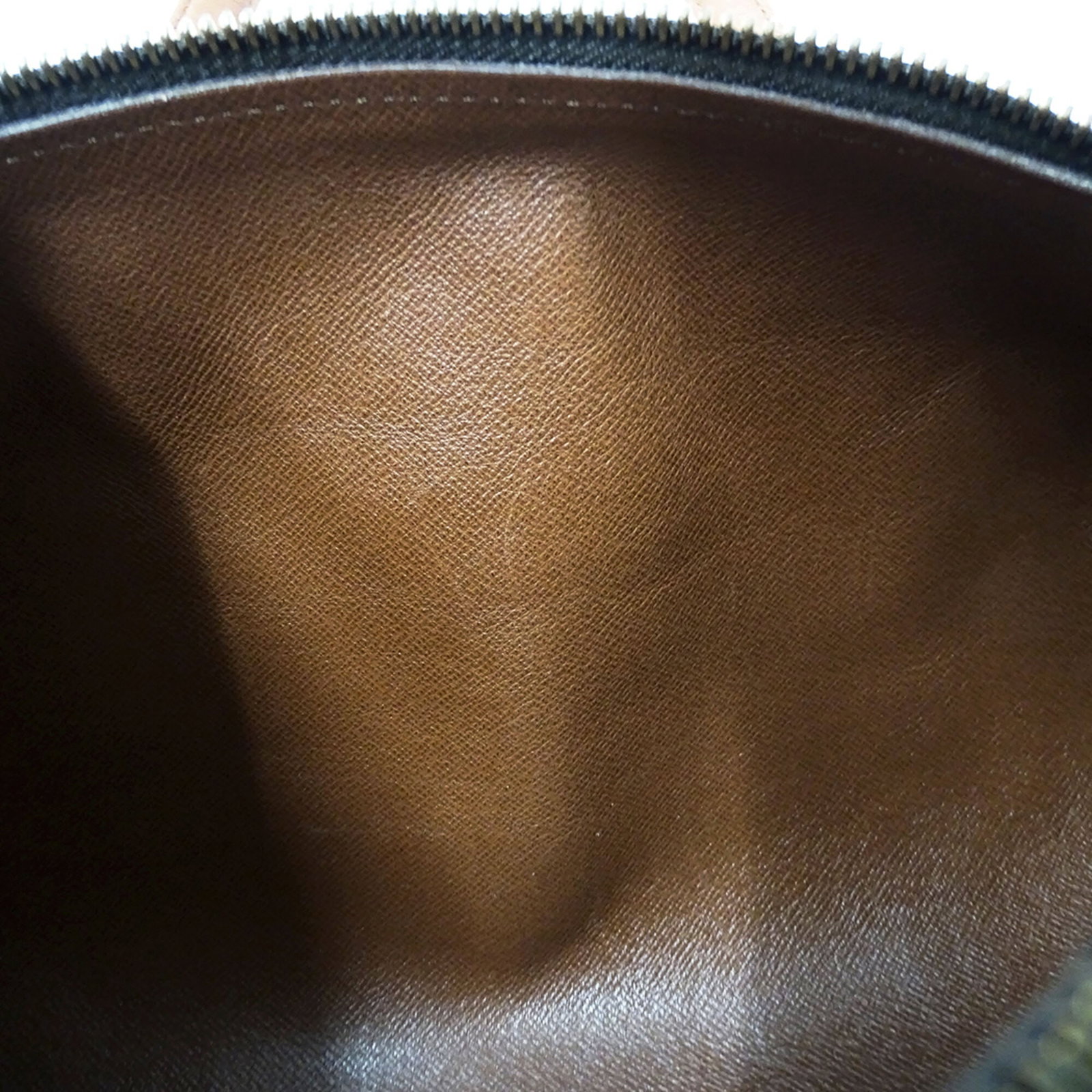 Louis Vuitton Monogram Pouch Handbag - 7