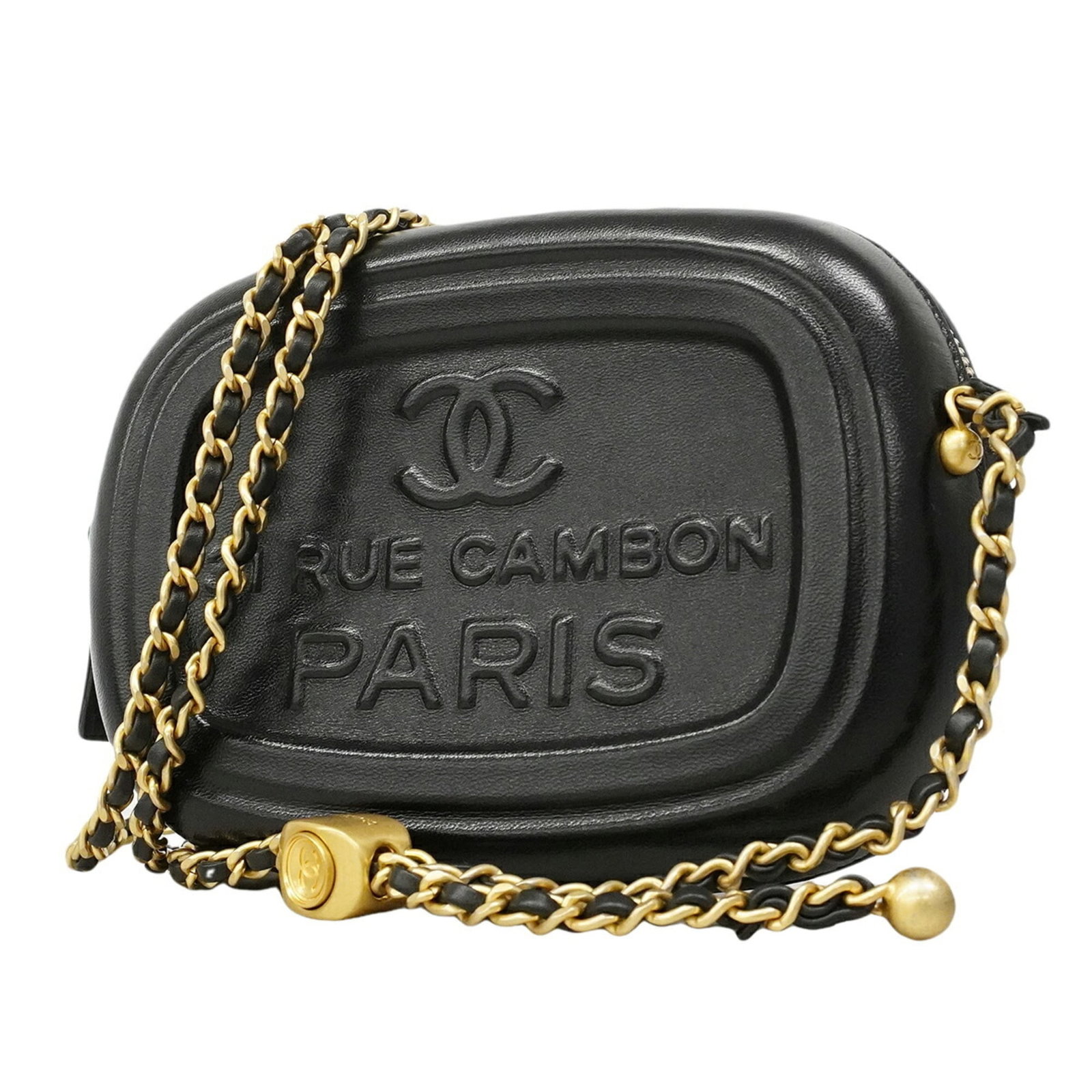 Shoulder Bag Leather Chanel: Shoulder Bag Leather Chanel Black Lambskin Leather Shoulder Bag from Chanel. This sleek and sophisticated shoulder bag features high-quality lambskin leather construction, measuring 13cm x 18cm x 5cm