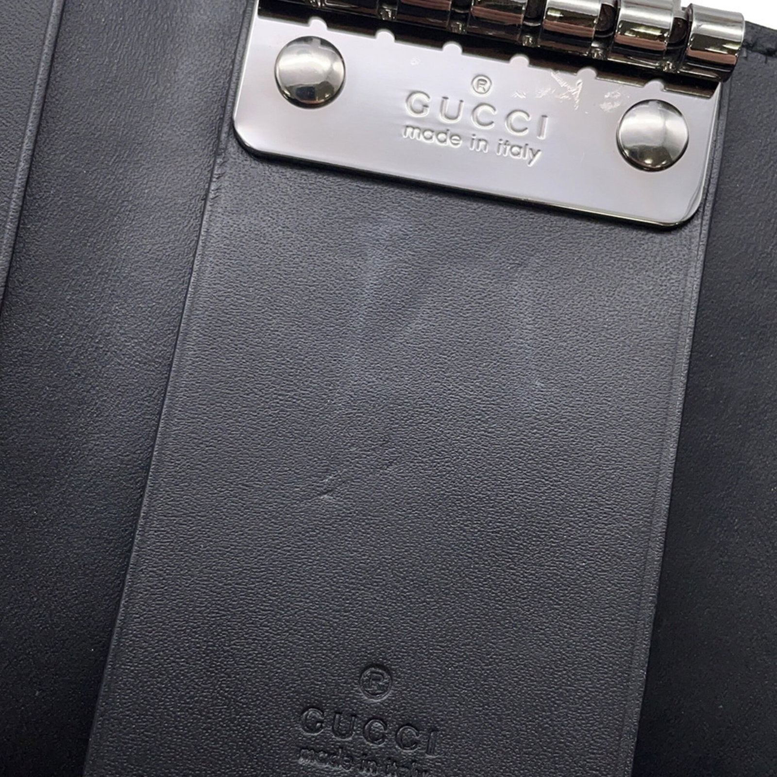 Keycase Leather by Gucci - 10