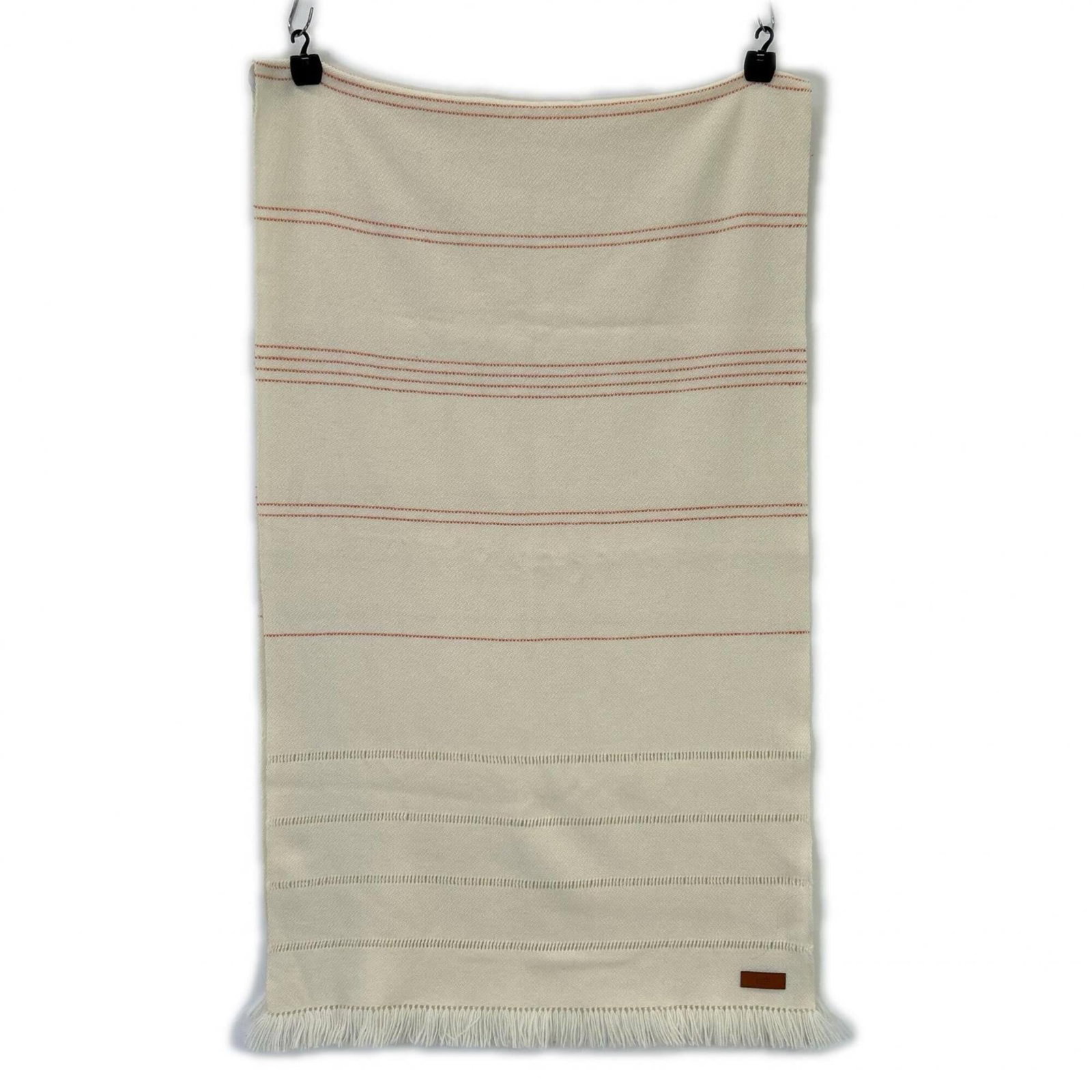 Hermes Stole Cashmere: Hermes Stole Cashmere The Hermes Stole Cashmere boasts an impressive ivory color and luxurious cashmere material, measuring 2.15m x 59.5cm in size. This stunning stole features a classic design that s