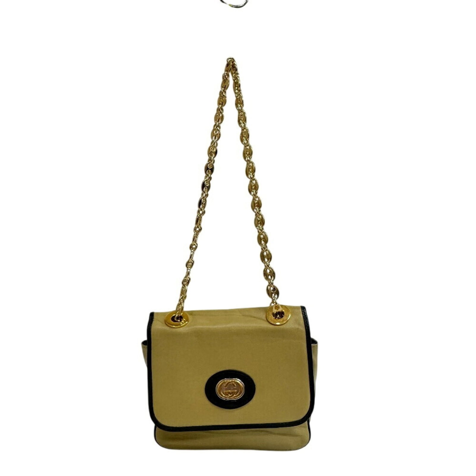 Gucci Handbag Shoulder Bag Leather: Gucci Handbag Shoulder Bag Leather The Gucci Handbag Shoulder Bag Leather boasts a sleek design with a classic beige and black color combination, adorned with gold hardware. Measuring 16cm x 19cm x 5.