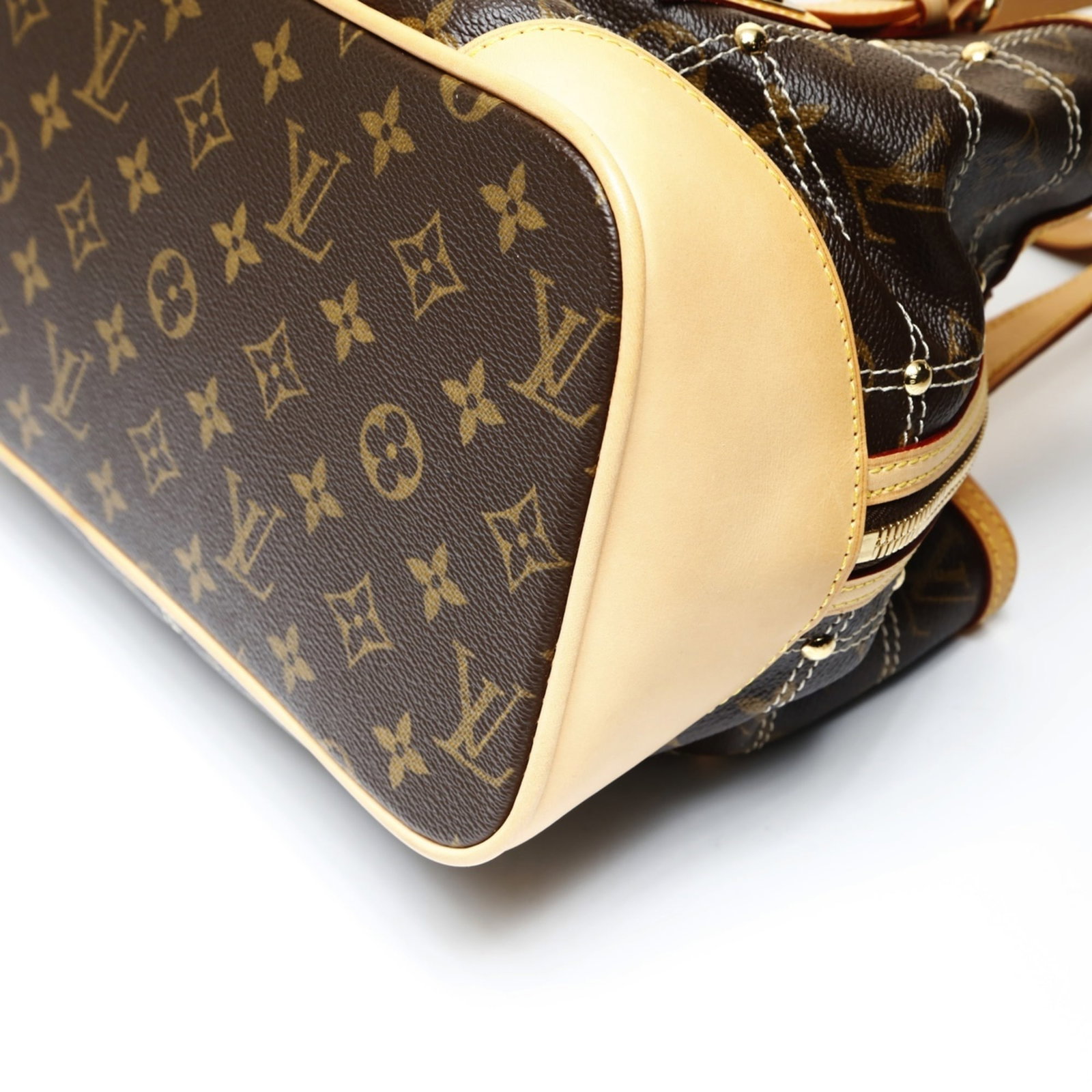 Louis Vuitton Handbag - 7