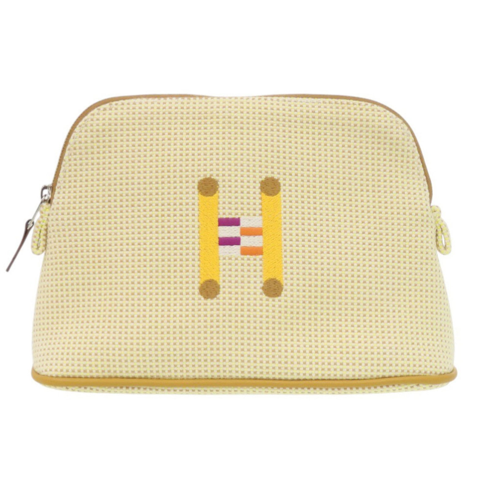 Pouch Cotton Hermes: Pouch Cotton Hermes Cotton pouch from the iconic French brand Hermes, measuring 15cm x 21cm x 7cm. This compact and stylish accessory features a soft cotton material that adds a touch of elegance to a