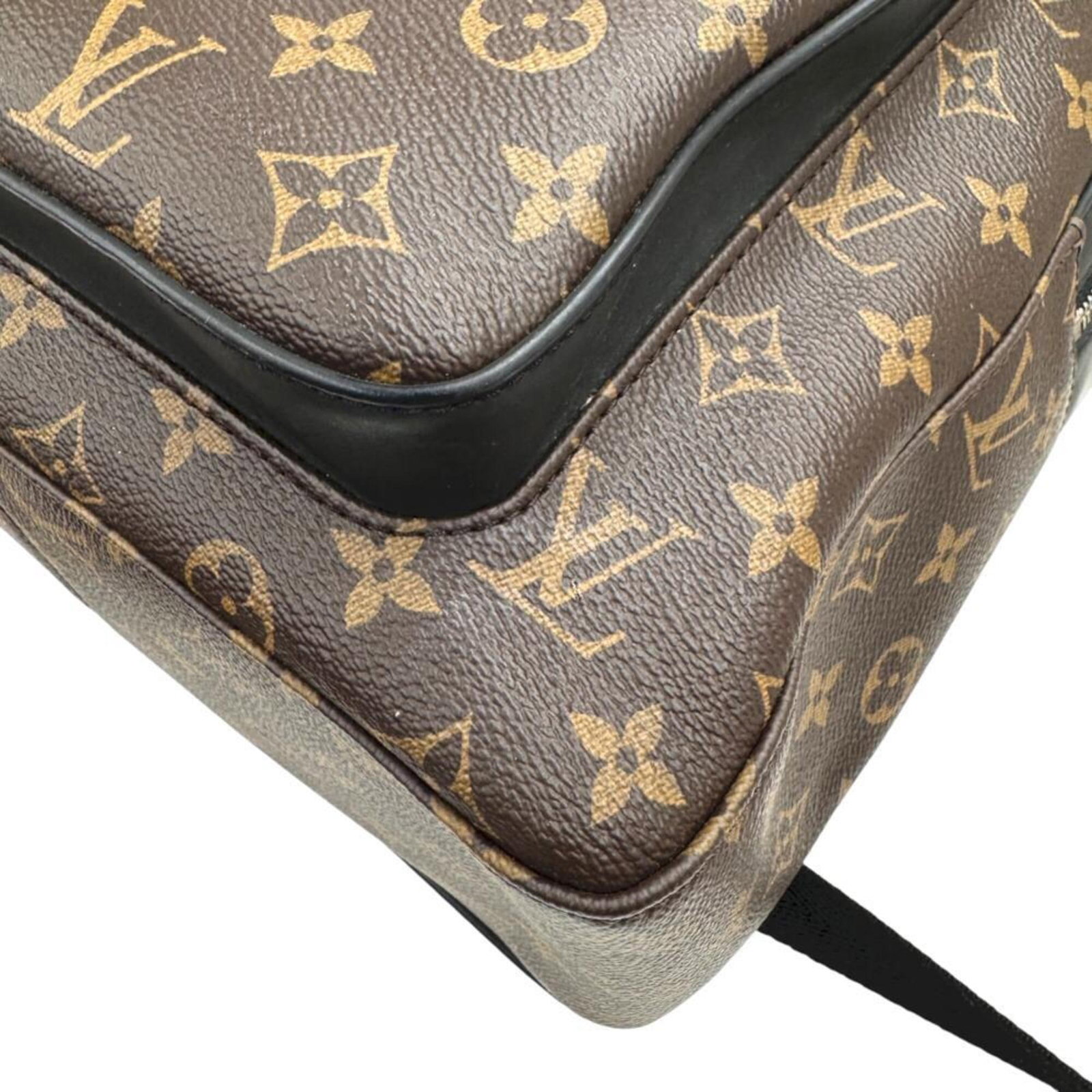 Leather Monogram Louis Vuitton Backpack - 9