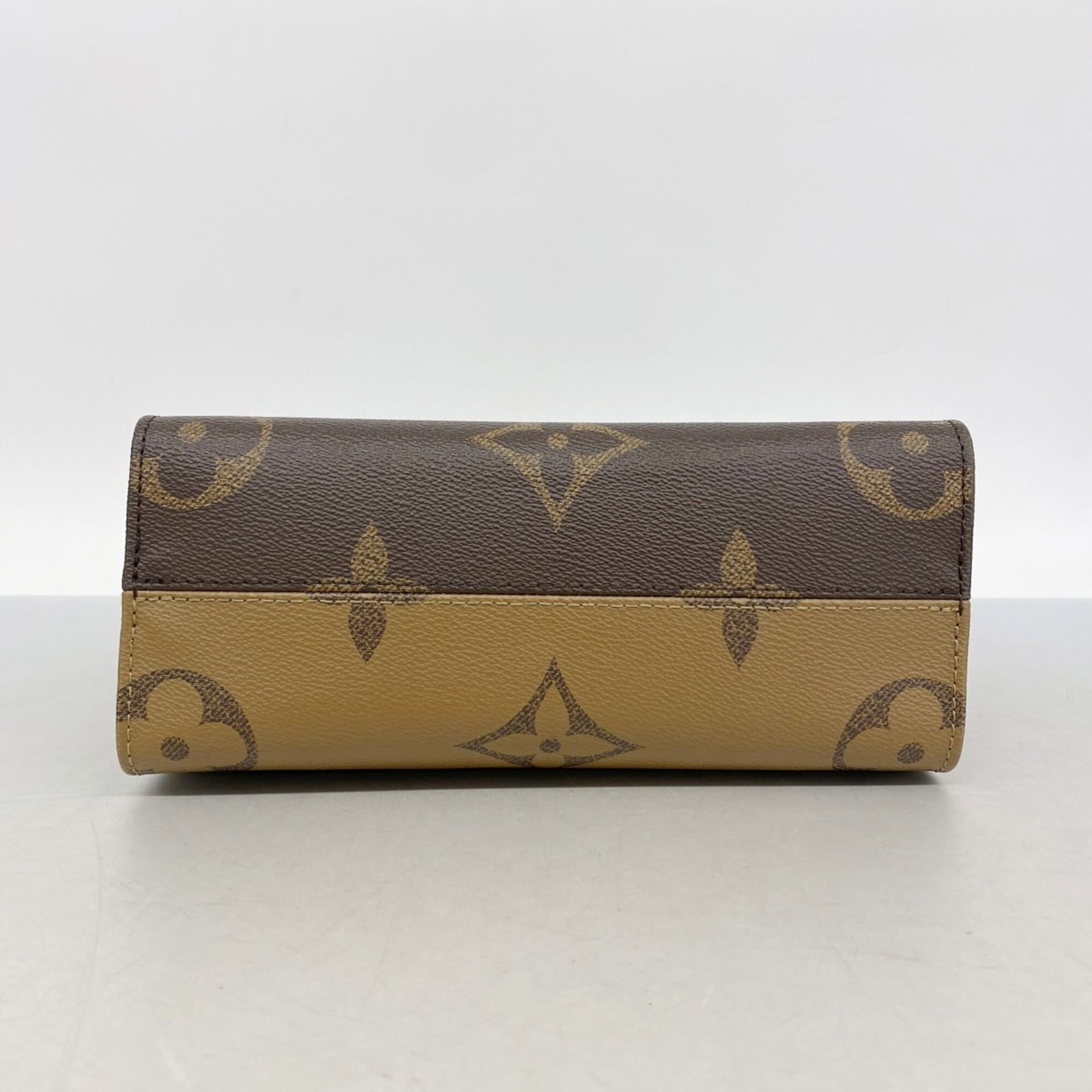 Louis Vuitton Handbag - 3