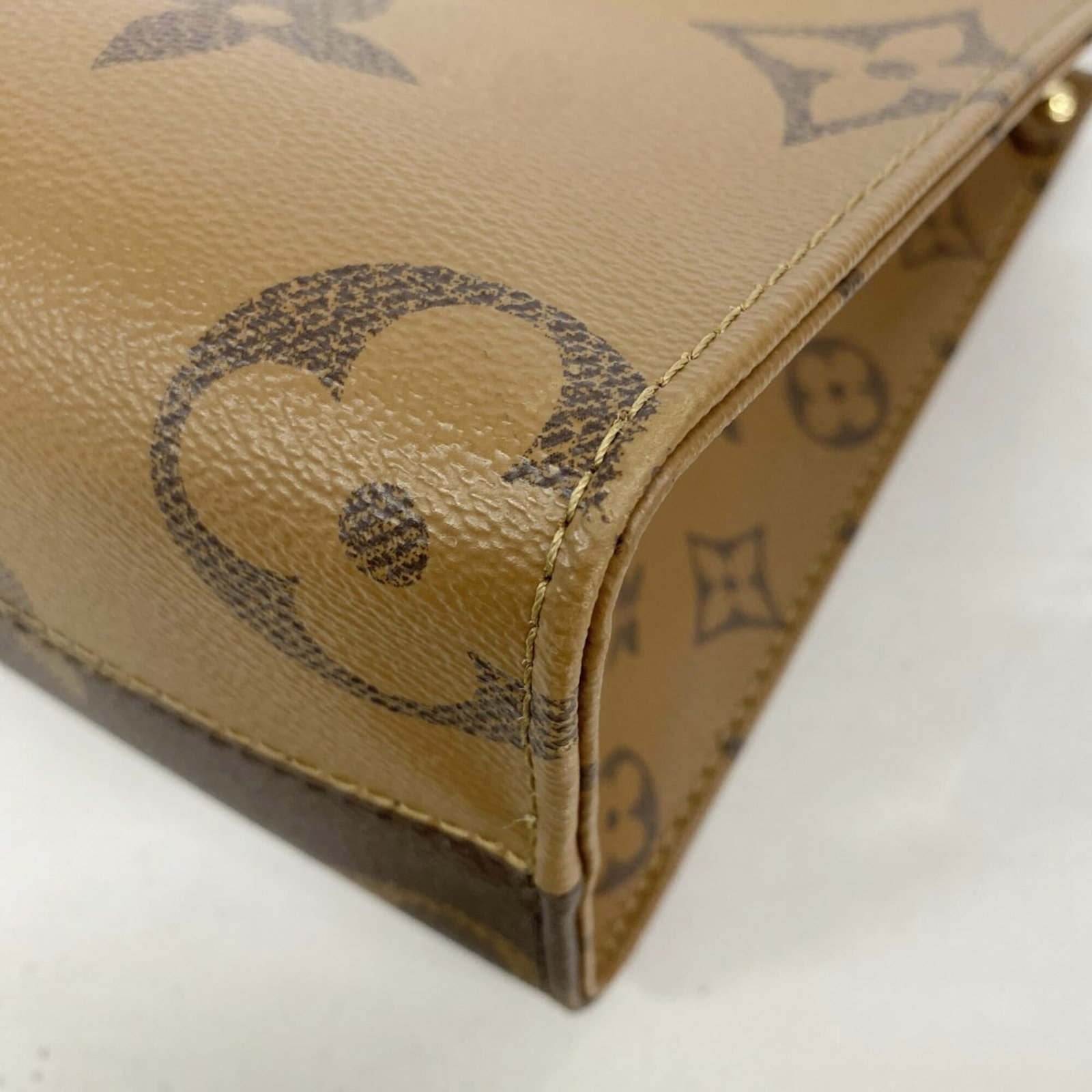 Louis Vuitton Handbag - 6