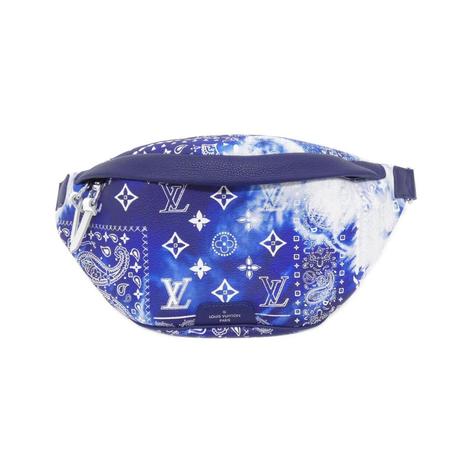 Shoulder bag from Louis Vuitton: Shoulder bag from Louis Vuitton Blue Louis Vuitton shoulder bag with dimensions 15cm x 44cm x 9cm, perfect for everyday carry. This stylish bag features a classic design and iconic monogram pattern. M