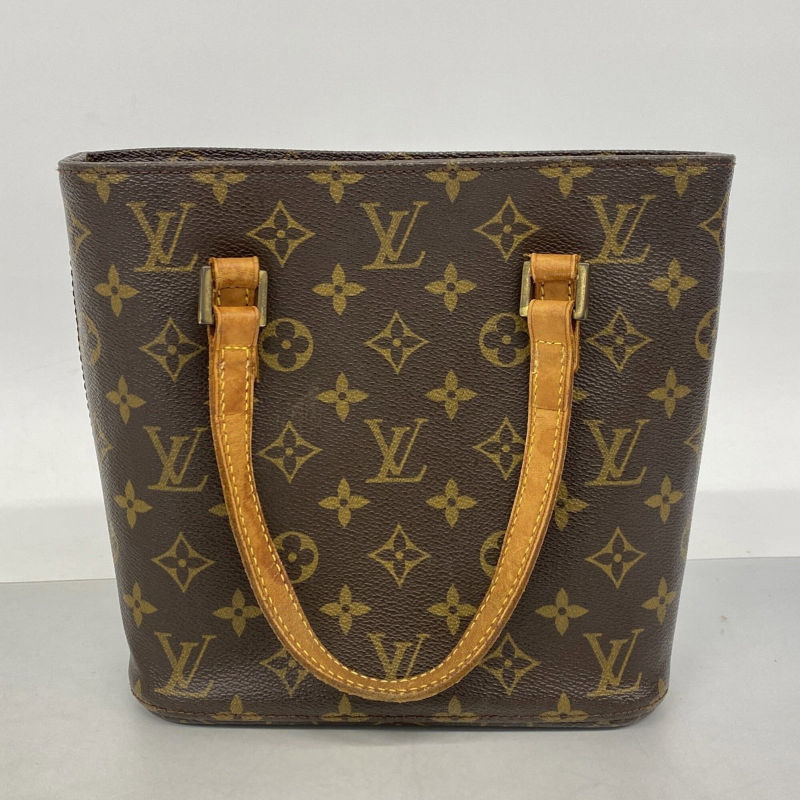 Louis Vuitton Handbag - 10
