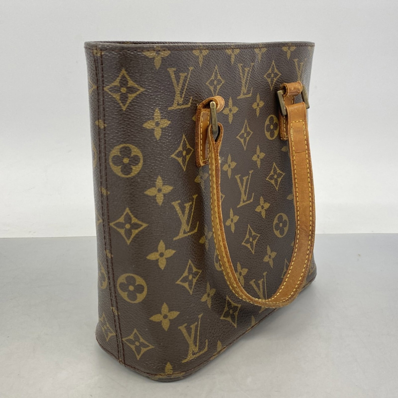 Louis Vuitton Handbag - 2