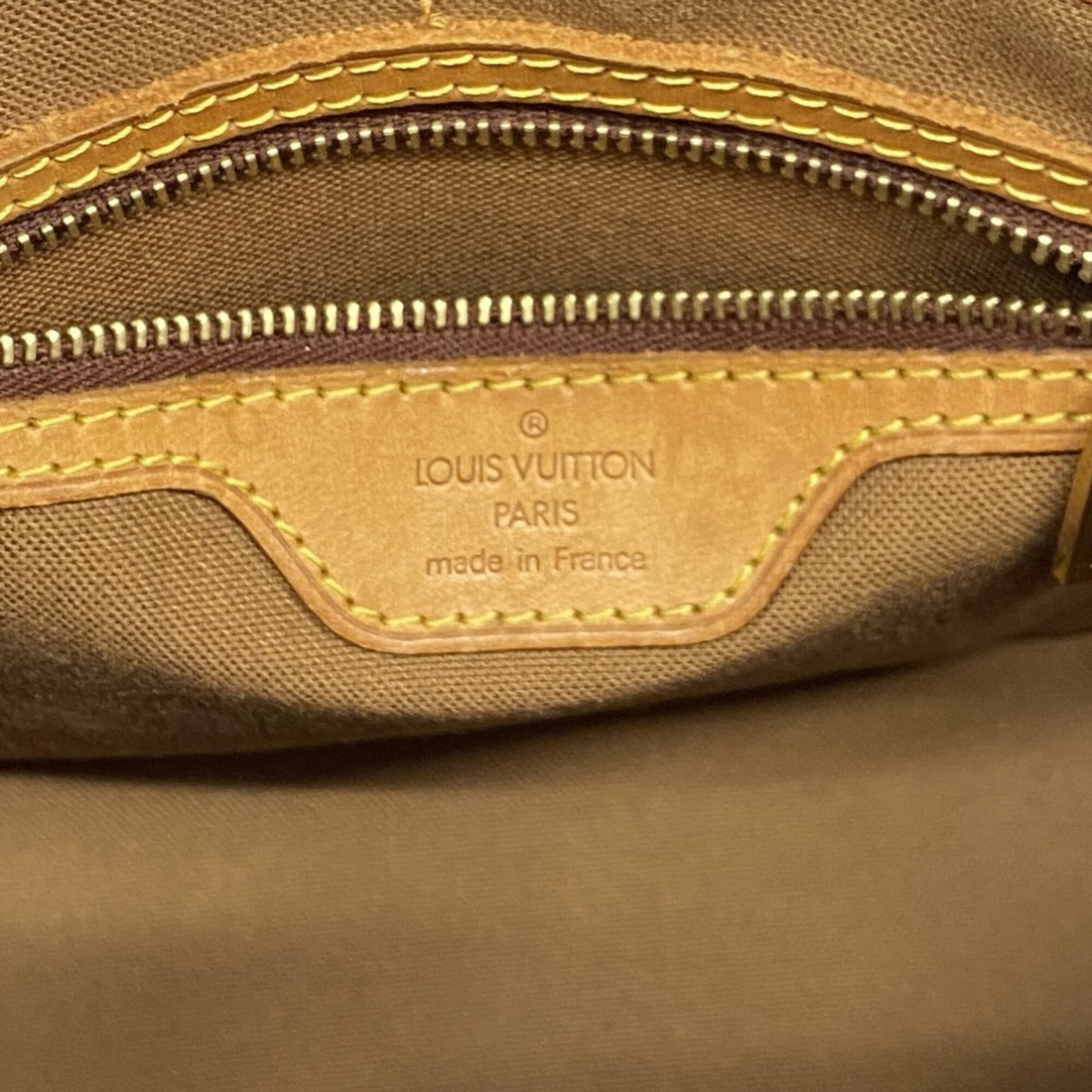 Louis Vuitton Handbag - 5