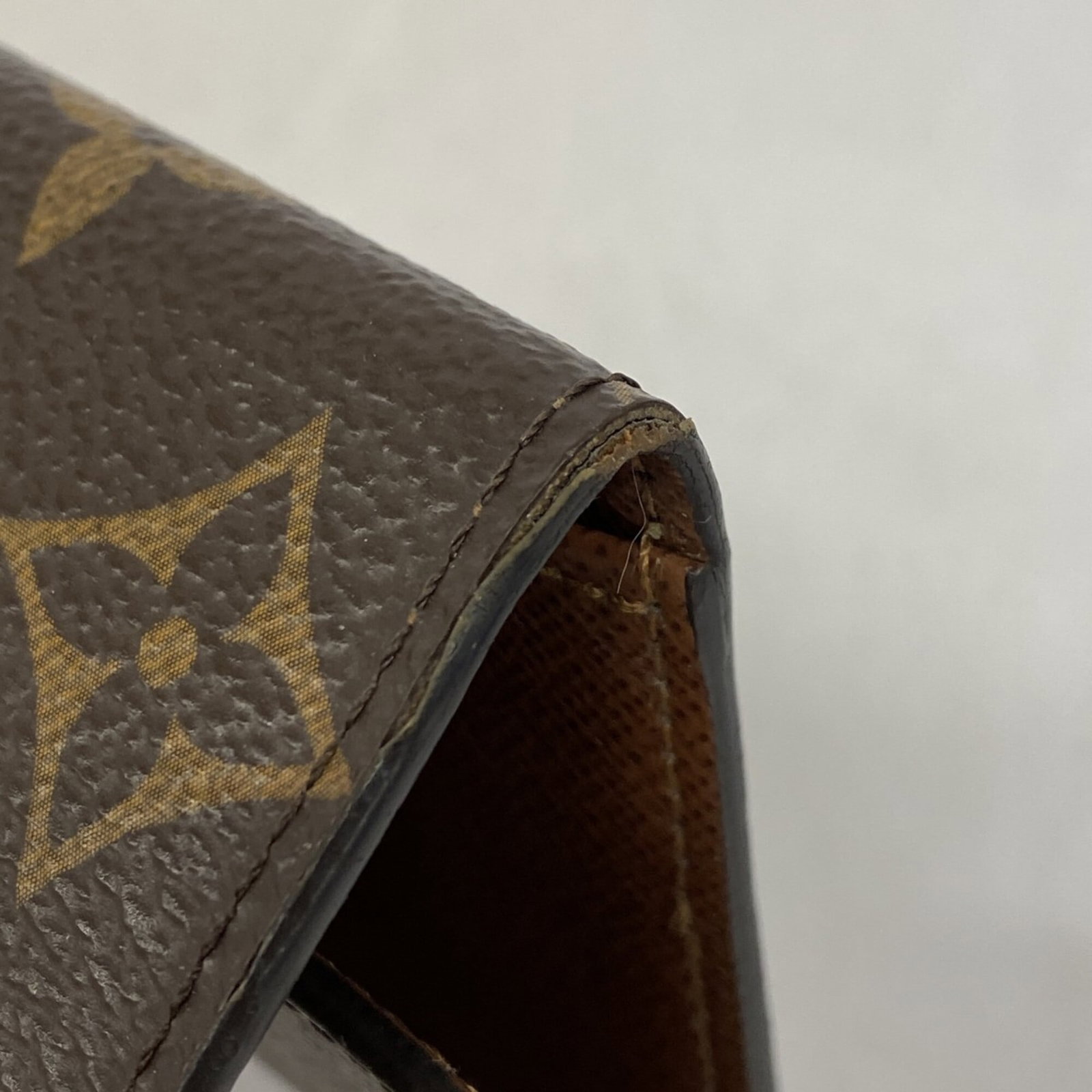 Keycase by Louis Vuitton - 6