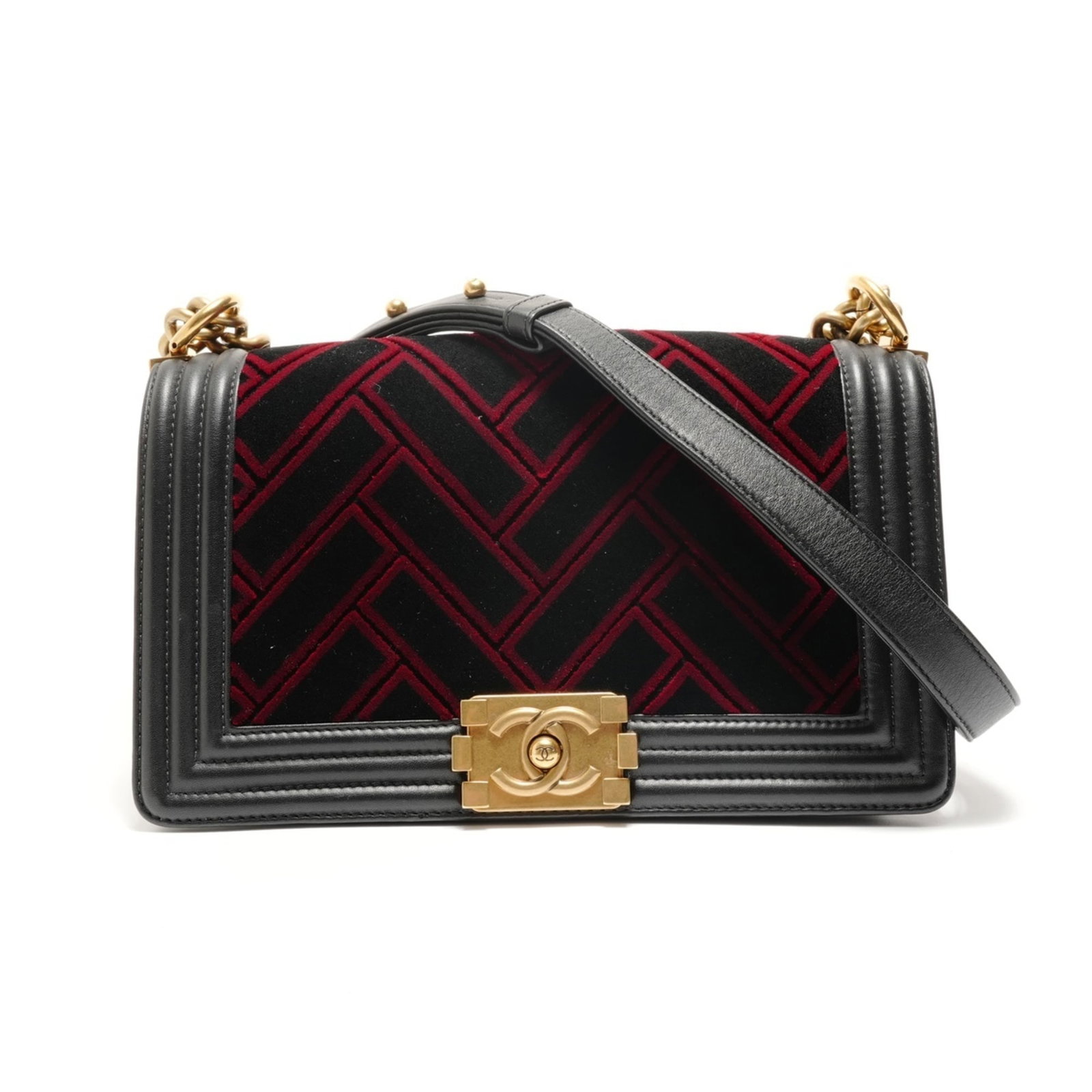 Chanel Shoulder Bag Velvet: Chanel Shoulder Bag Velvet Chanel's iconic Boy Chanel shoulder bag features a luxurious velvet exterior in sleek black, adding an air of sophistication to any outfit. Measuring 16cm x 25cm x 8cm, the