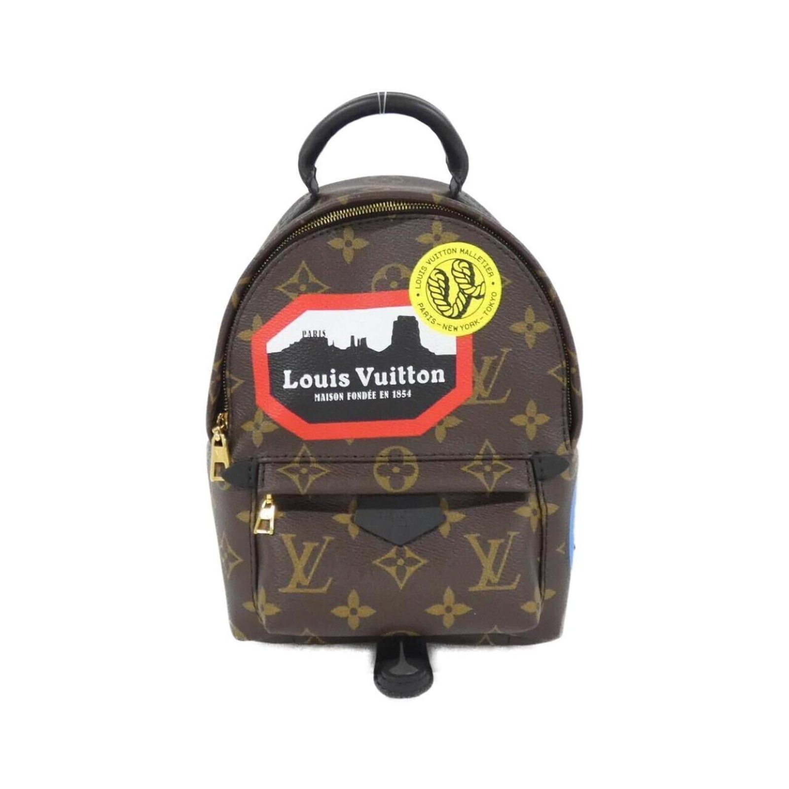 Louis Vuitton Backpack Monogram: Louis Vuitton Backpack Monogram Monogrammed with iconic Louis Vuitton style, this Marron backpack boasts the signature monogram pattern. Made from high-quality materials, its compact size and classic 