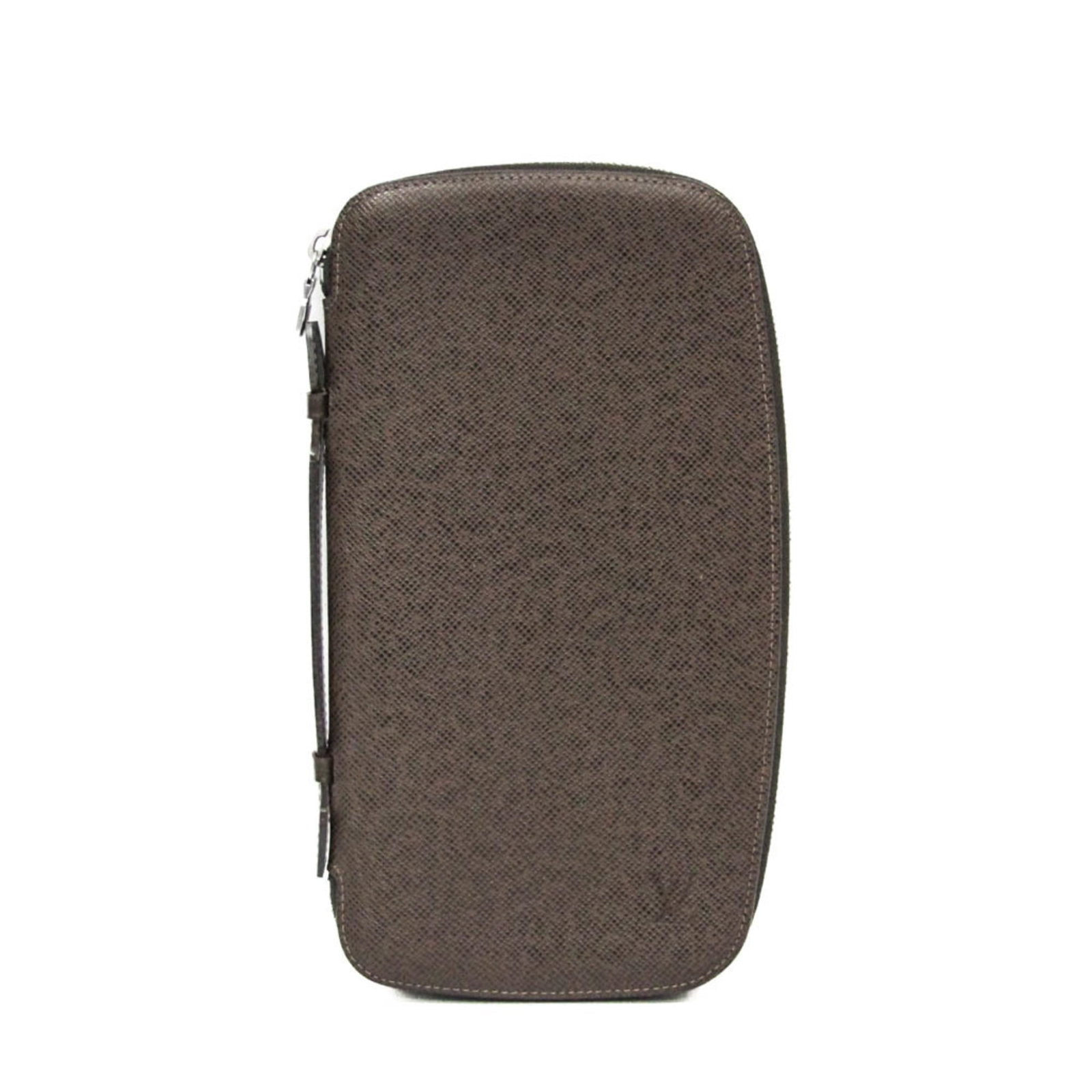 Long Wallet Bi Fold Leather Taiga Louis Vuitton: Long Wallet Bi Fold Leather Taiga Louis Vuitton Taiga Louis Vuitton Long Wallet Bi Fold Leather features a unique Grizzly color and includes multiple pockets for organization. With its sturdy Taiga