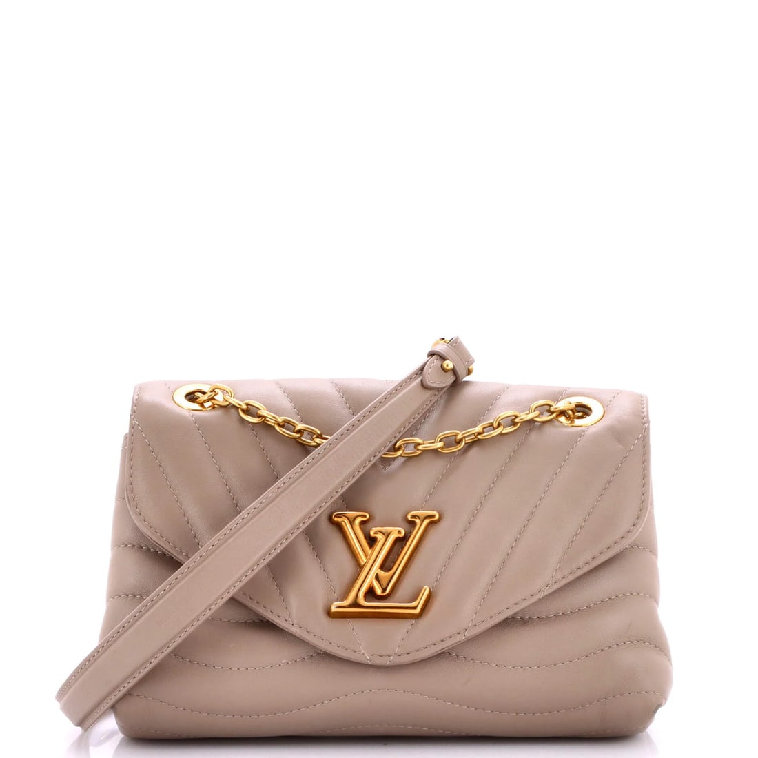 Chain bag quilted leather Louis Vuitton new wave MM NM: Chain bag quilted leather Louis Vuitton new wave MM NM Gray quilted leather Louis Vuitton New Wave MM chain bag with classic cross body design, featuring aged gold hardware and microfiber interior.