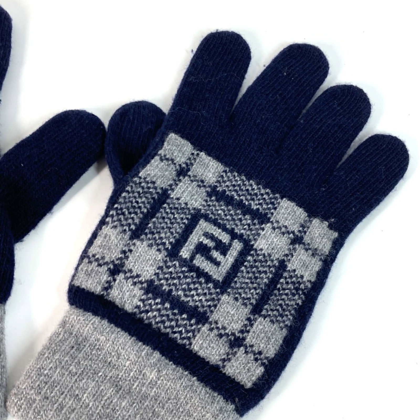 Fendi Warm Gloves Wool - 3