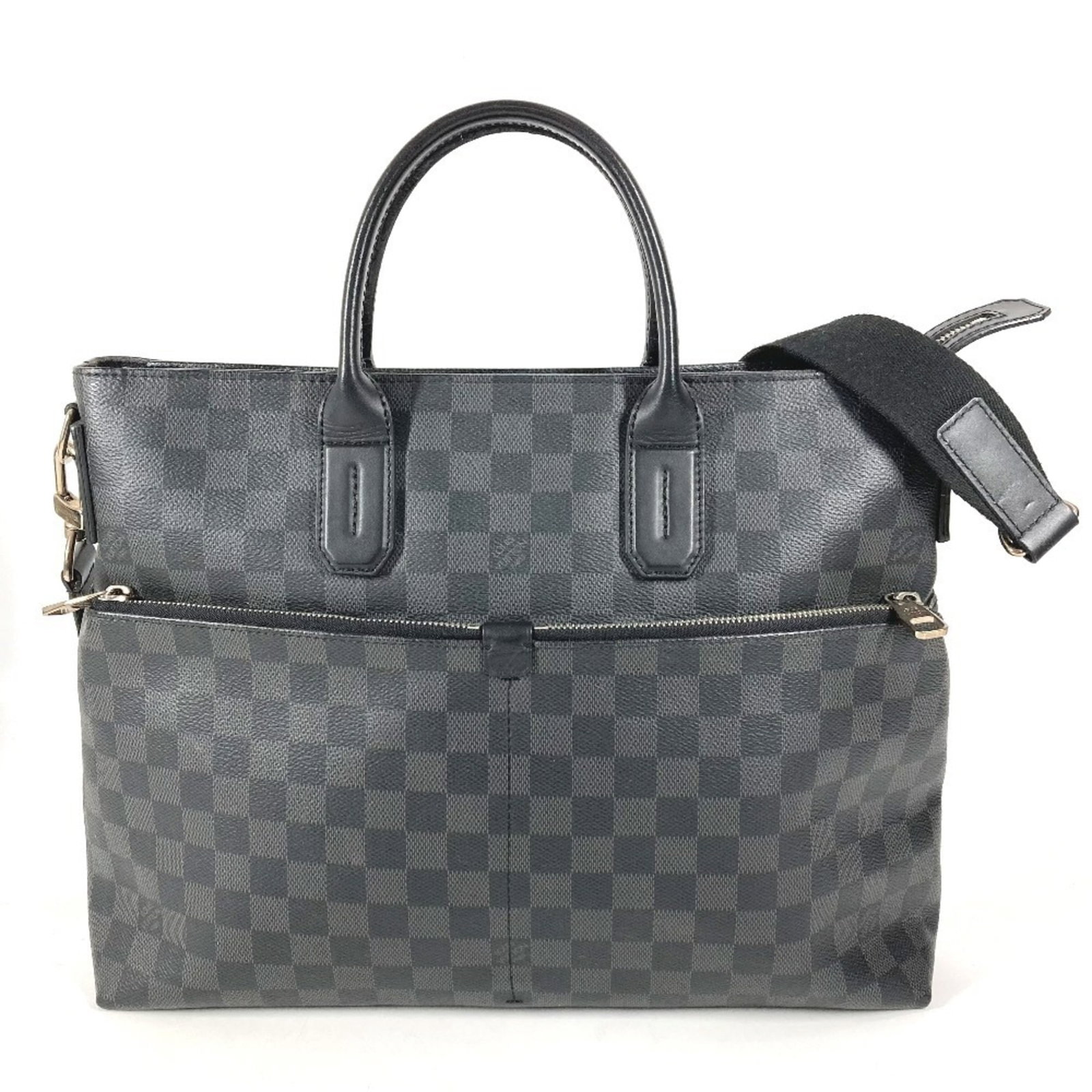 Louis Vuitton Briefcase Shoulder Bag Tote Bag Damier Graphite Canvas: Louis Vuitton Briefcase Shoulder Bag Tote Bag Damier Graphite Canvas Damier Graphite canvas provides a sleek and sophisticated look to this Louis Vuitton briefcase shoulder bag tote bag. Measuring