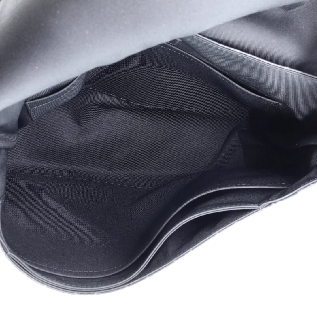 Monogram Eclipse Canvas Messenger Bag Louis Vuitton District - 5