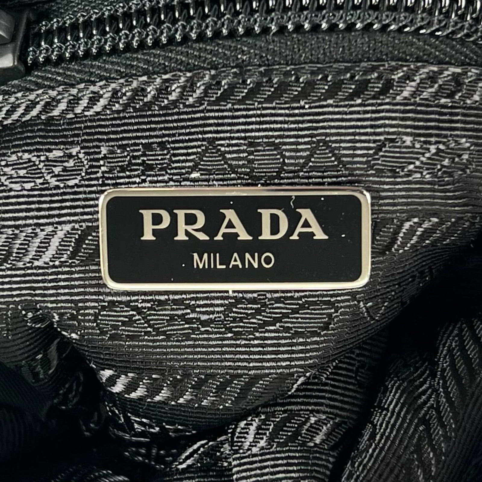 Nylon Pouch Prada - 9