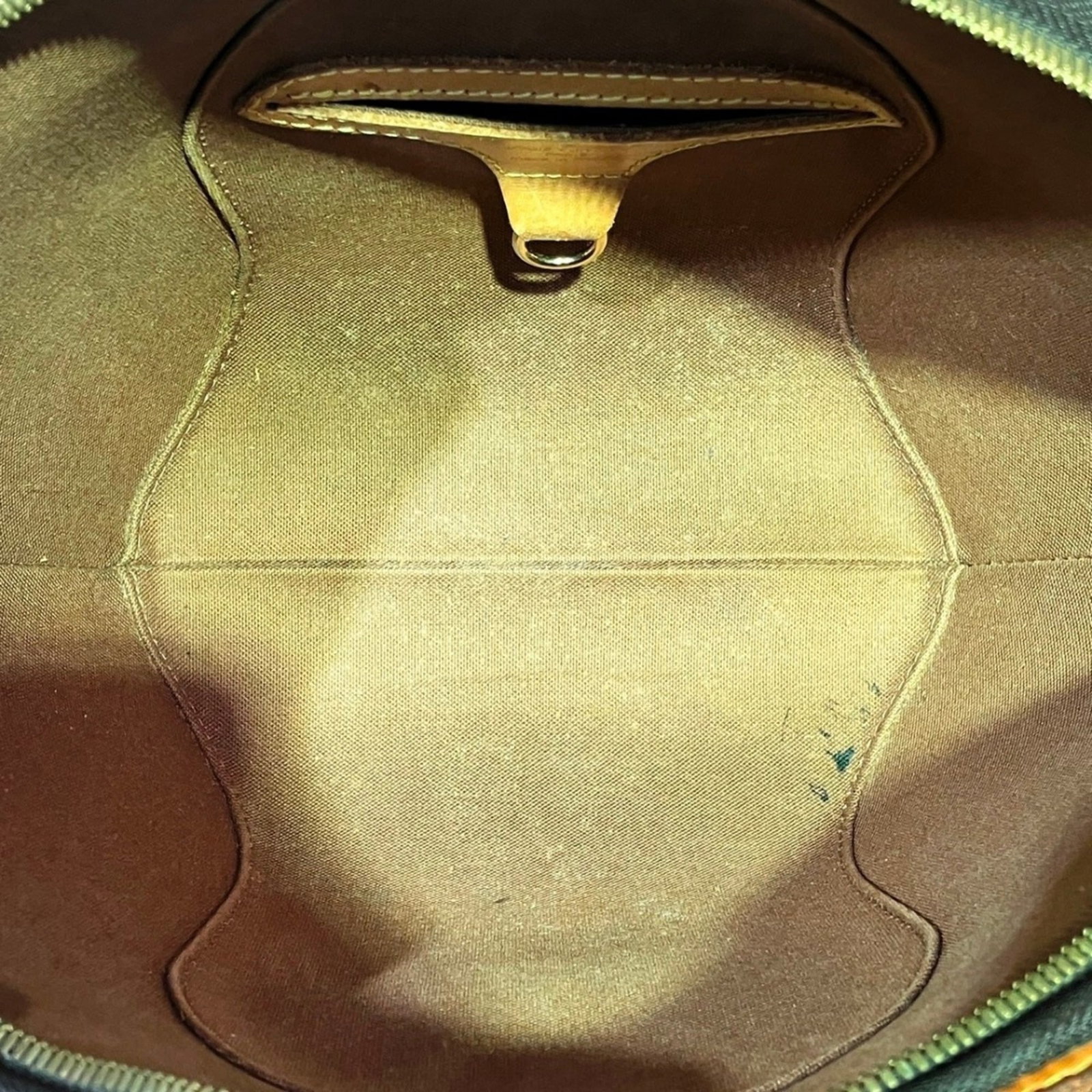 Louis Vuitton Handbag Monogram - 7
