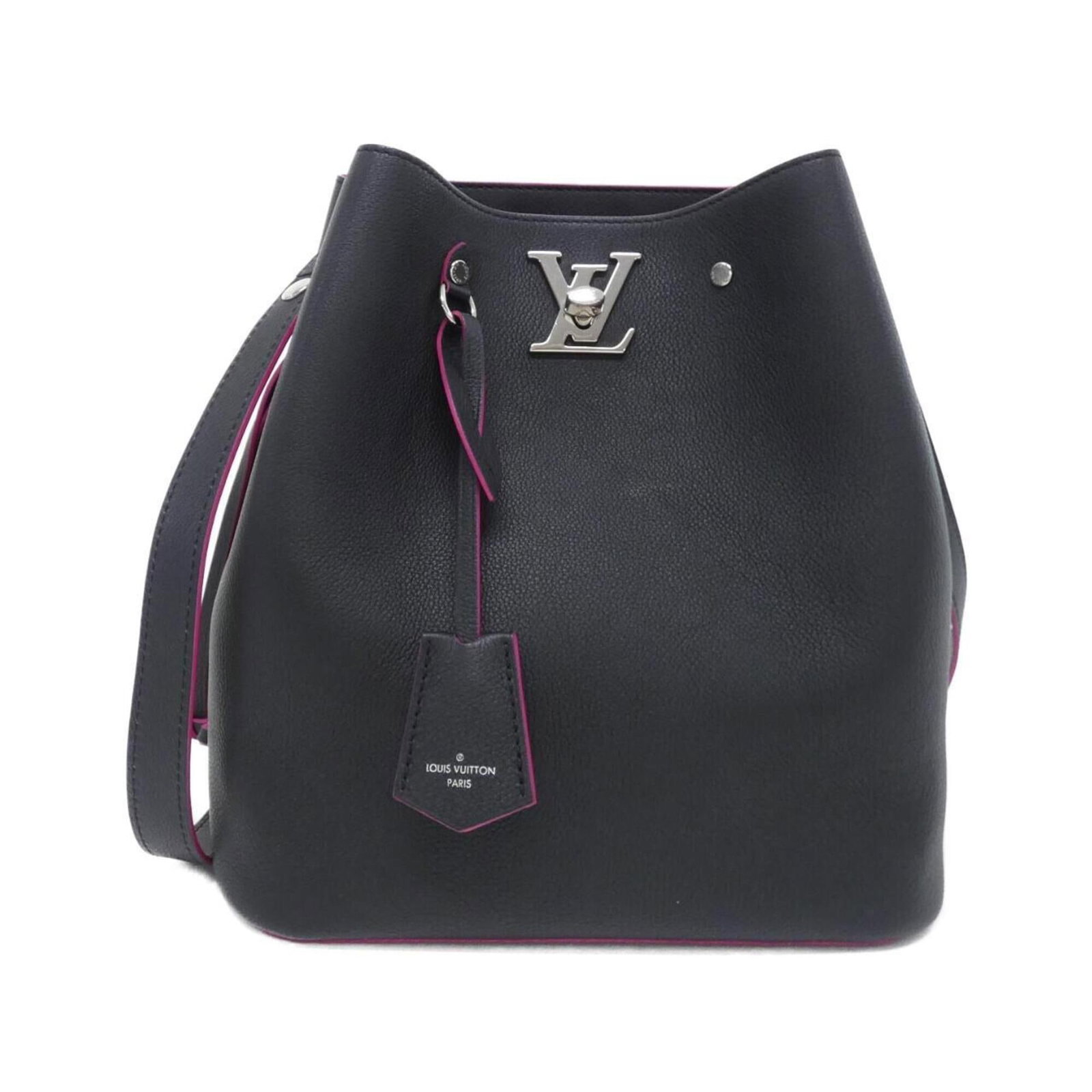 Shoulder Bag Leather Louis Vuitton: Shoulder Bag Leather Louis Vuitton The Louis Vuitton MPN M54677 Shoulder Bag features high-quality black calf leather and silver hardware, showcasing the iconic brand's signature style. With its sleek