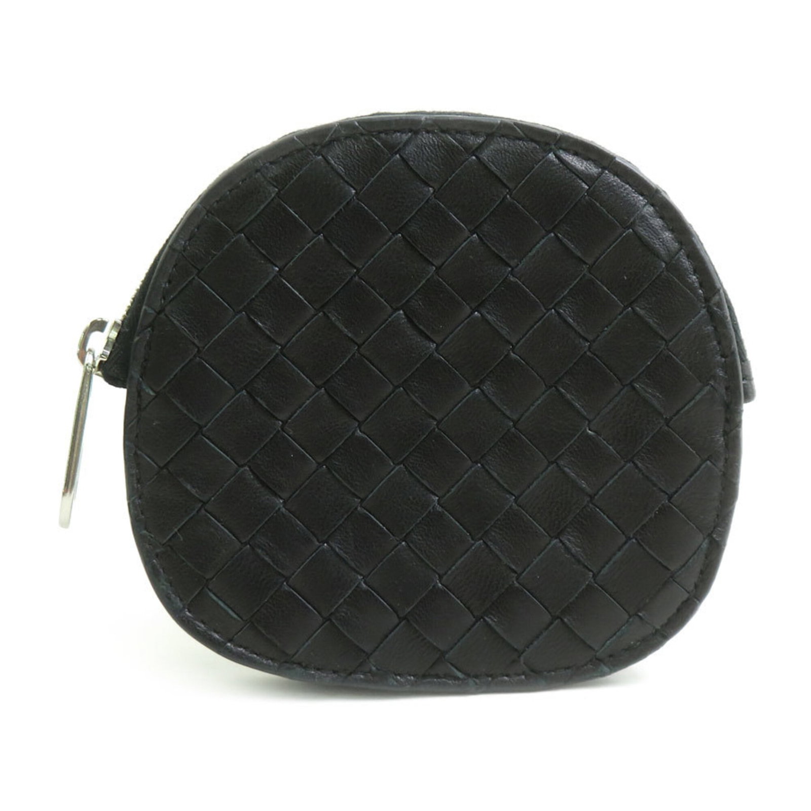 Intrecciato coin case purse Bottega Veneta: Intrecciato coin case purse Bottega Veneta Intrecciato woven design adds texture and visual interest to this sleek black coin case purse from Bottega Veneta, measuring 9.3cm x 10cm x 1cm in size. The 
