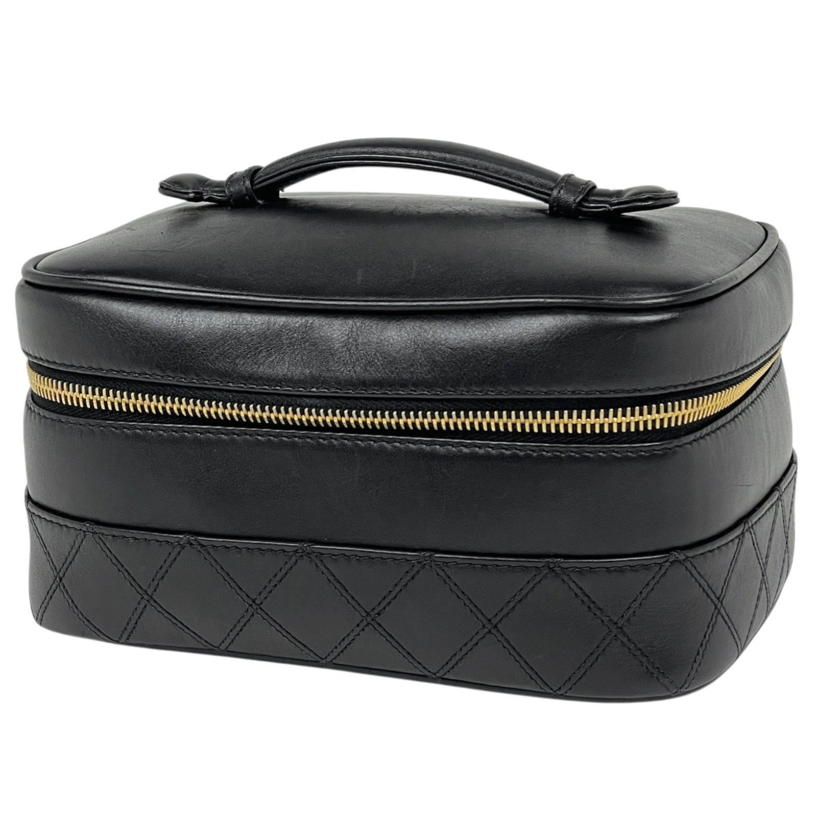 Vanity Bag Leather Pouch Chanel: Vanity Bag Leather Pouch Chanel Item Specifics: Brand: Chanel Type: Pouch, Vanity bag Material: Leather Color: Black Gender: Women Size (HxWxD): 10.5cm x 19.5cm x 13cm / 4.13'' x 7.67'' x 5.11''