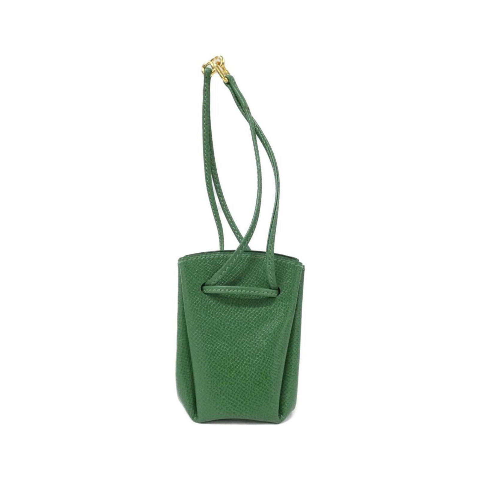 Hermes leather pouch Courchevel handbag: Hermes leather pouch Courchevel handbag Courchevel green leather pouch from Hermes, featuring gold hardware. This compact handbag measures 9cm x 6cm x 5cm and boasts a sophisticated design. With its u