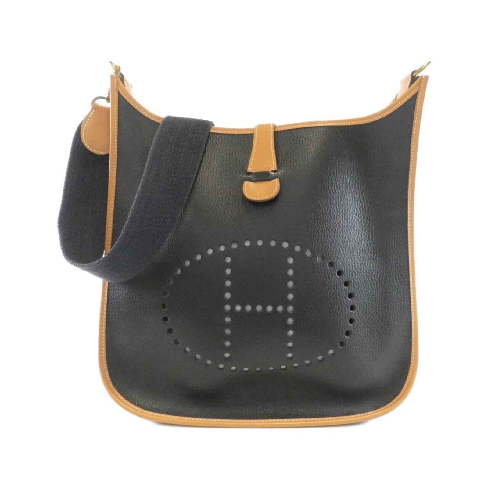 Ardennes Leather Shoulder Bag Hermes: Ardennes Leather Shoulder Bag Hermes Ardennes leather shoulder bag in black, featuring gold hardware and a sleek design. This stylish handbag measures 32cm x 30cm x 9cm and is made from high-quality A