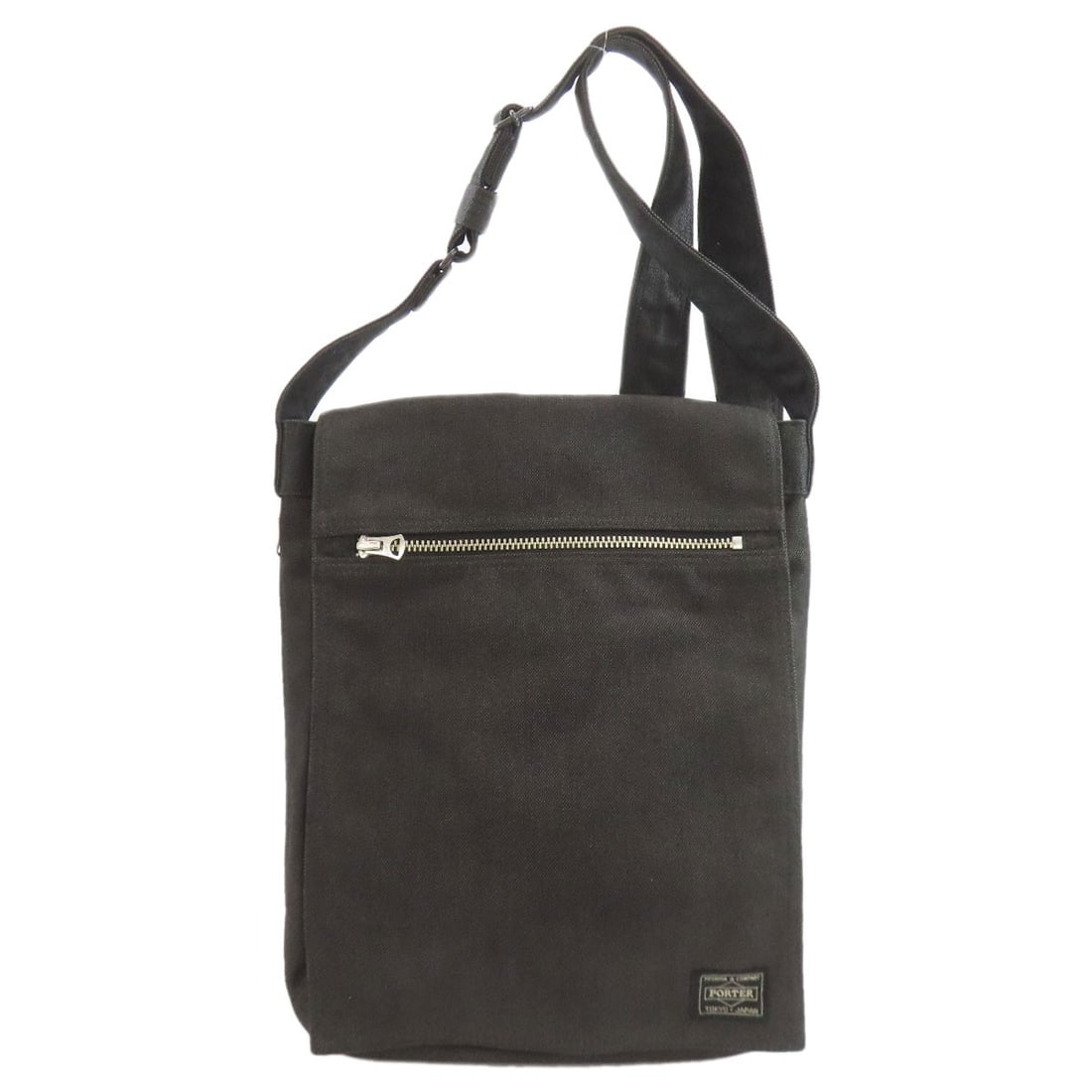 Shoulder bag canvas porter logo: Shoulder bag canvas porter logo Canvas shoulder bag with porter logo in black. Made from high-quality canvas, this stylish bag features a classic design with a prominent logo on the exterior. The