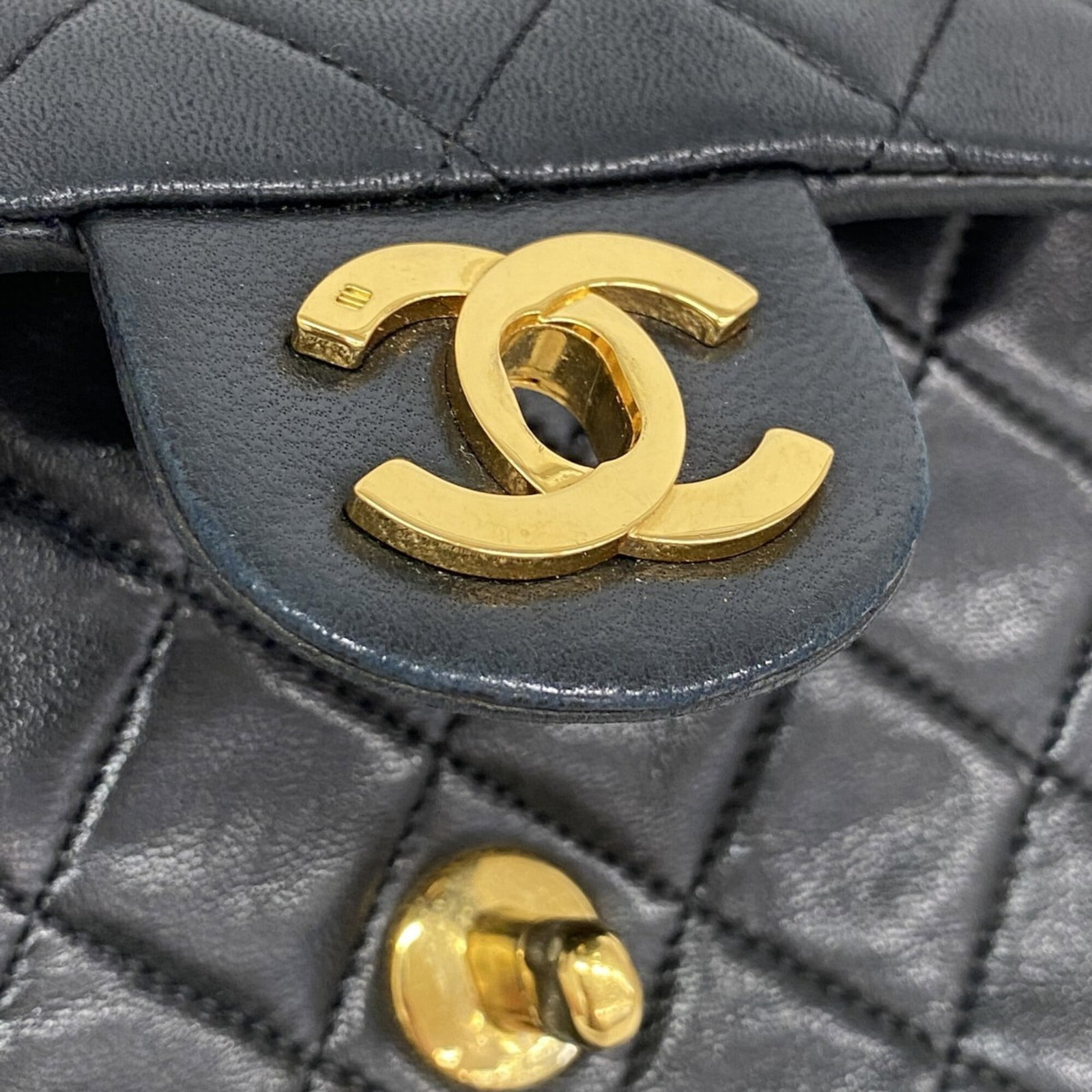 Shoulder Bag Leather Chanel - 10