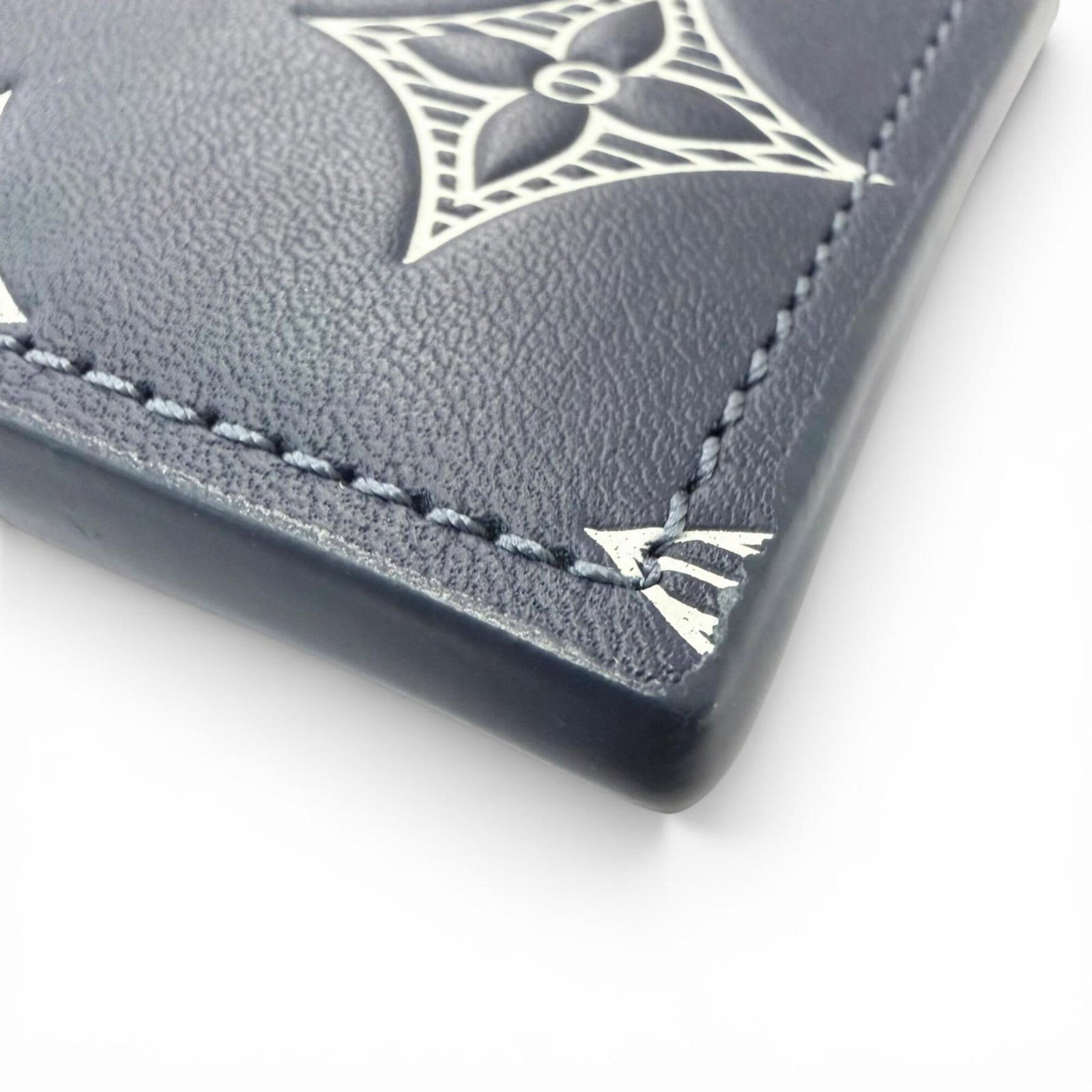 Monogram Shadow Card Case Louis Vuitton - 5