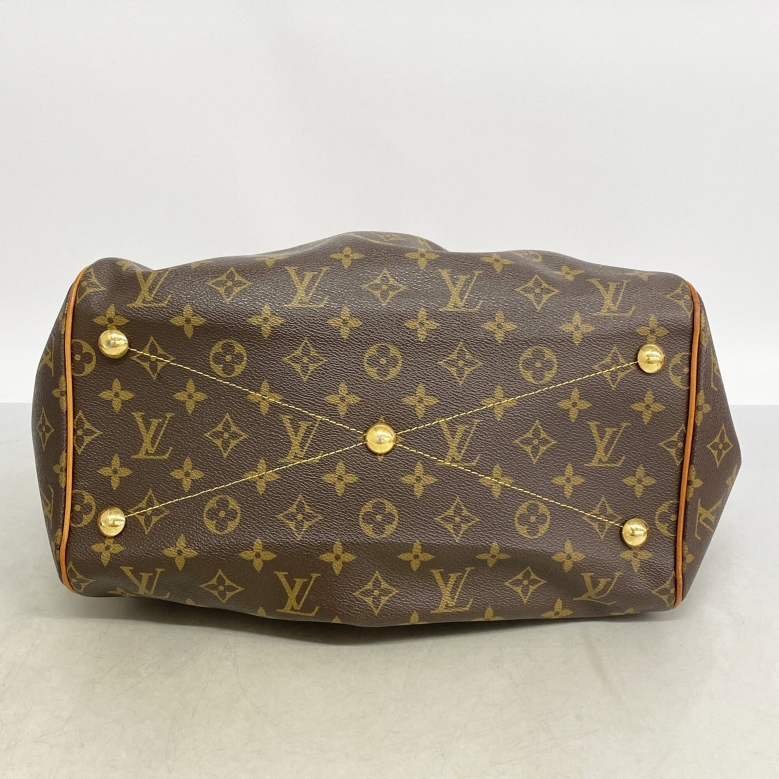 Louis Vuitton Handbag - 3