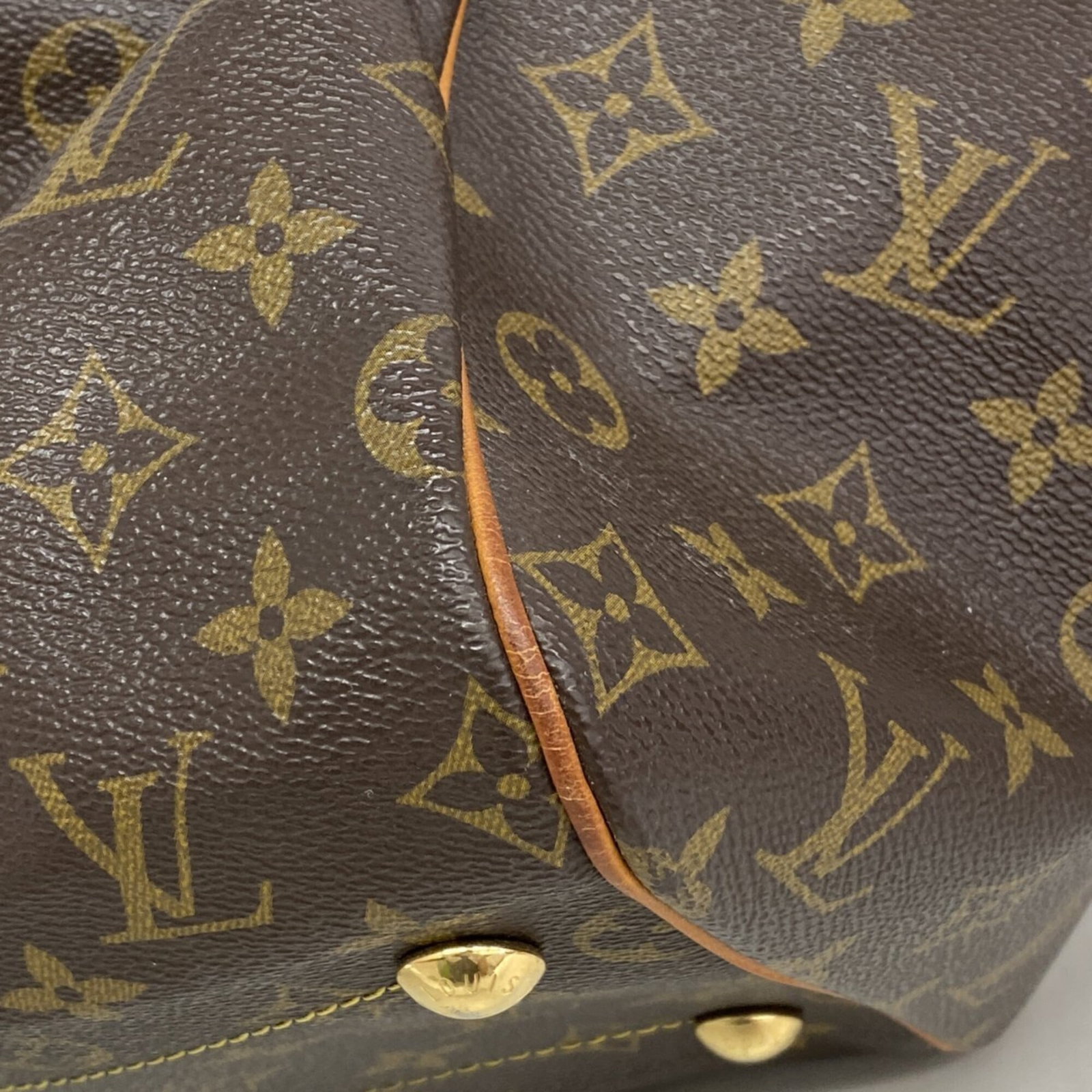 Louis Vuitton Handbag - 6
