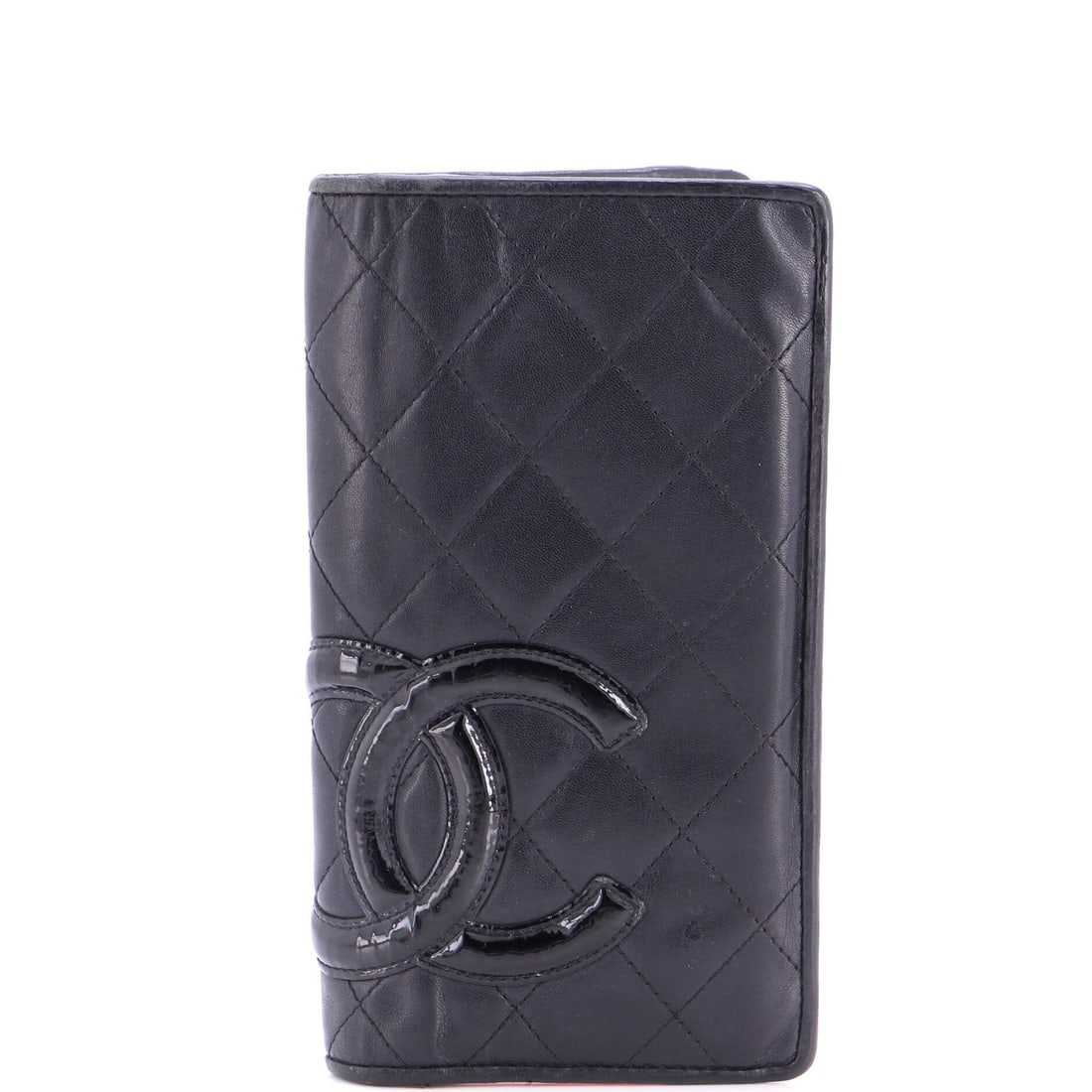 Quilted lambskin wallet bifold for long Chanel cambon.: Quilted lambskin wallet bifold for long Chanel cambon. Quilted lambskin adds a touch of luxury to the classic Cambon bifold wallet. With its black exterior and pink interior, this long wallet features